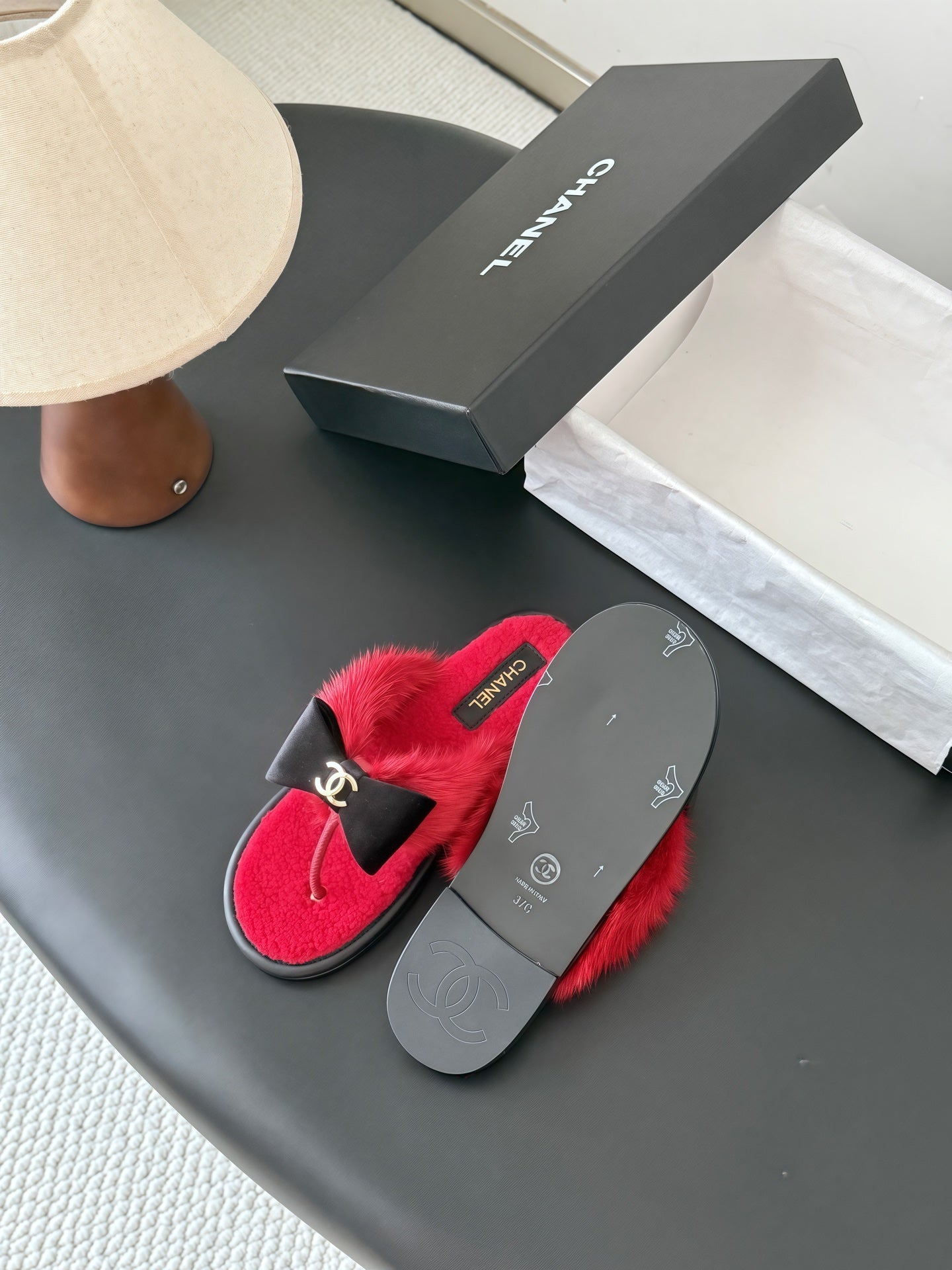 CC 26s Bowknot Thong Sandals Red Furry Shearing 969674