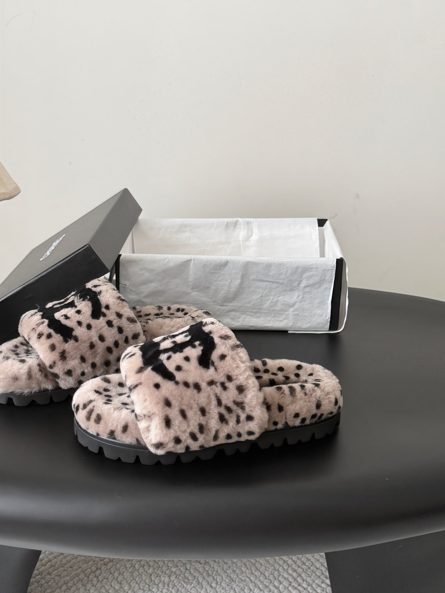 CC 26s Slides Black Nude Pink Dalmatian Print Shearling 969712