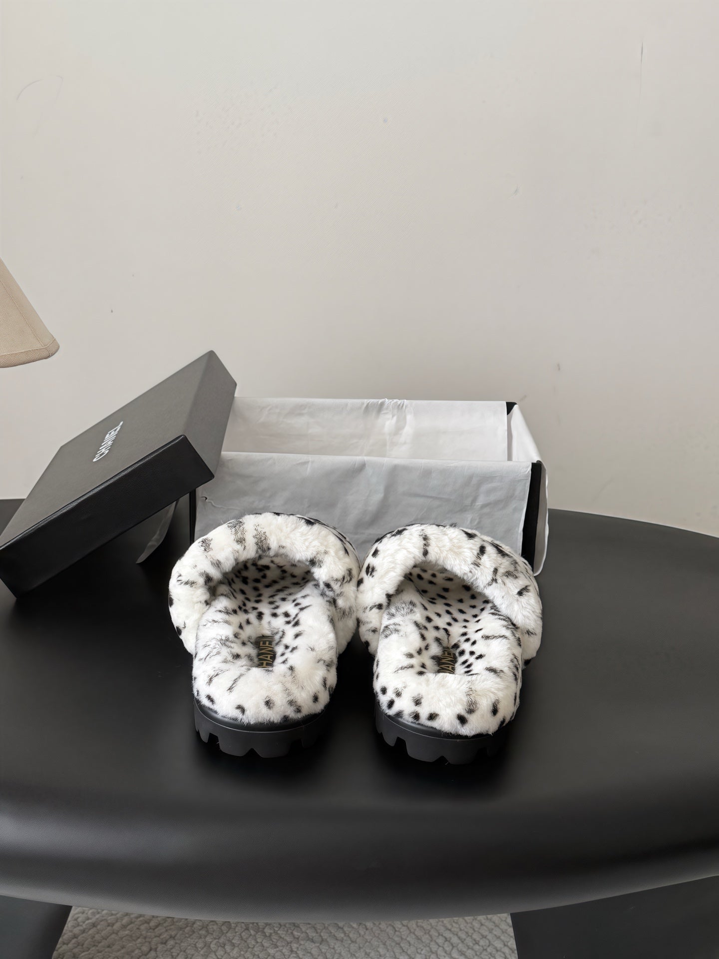 CC 26s Slides Black White Dalmatian Print Shearling 969714