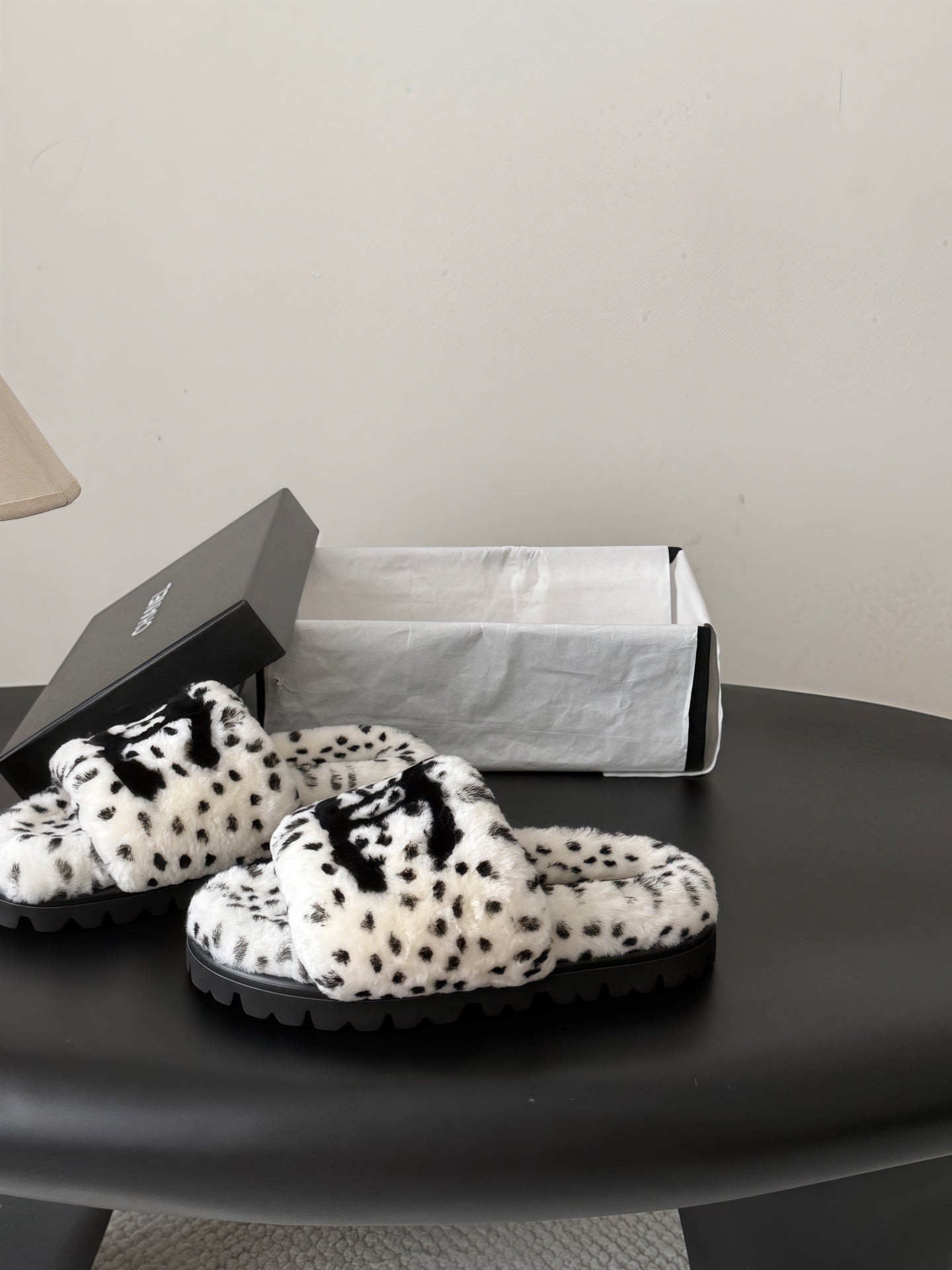 CC 26s Slides Black White Dalmatian Print Shearling 969714