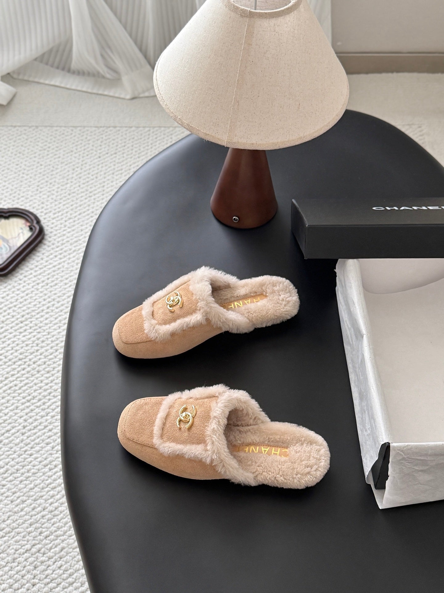 CC 26s Slip-On Mules Light Beige Fluffy Shearling Suede 969729