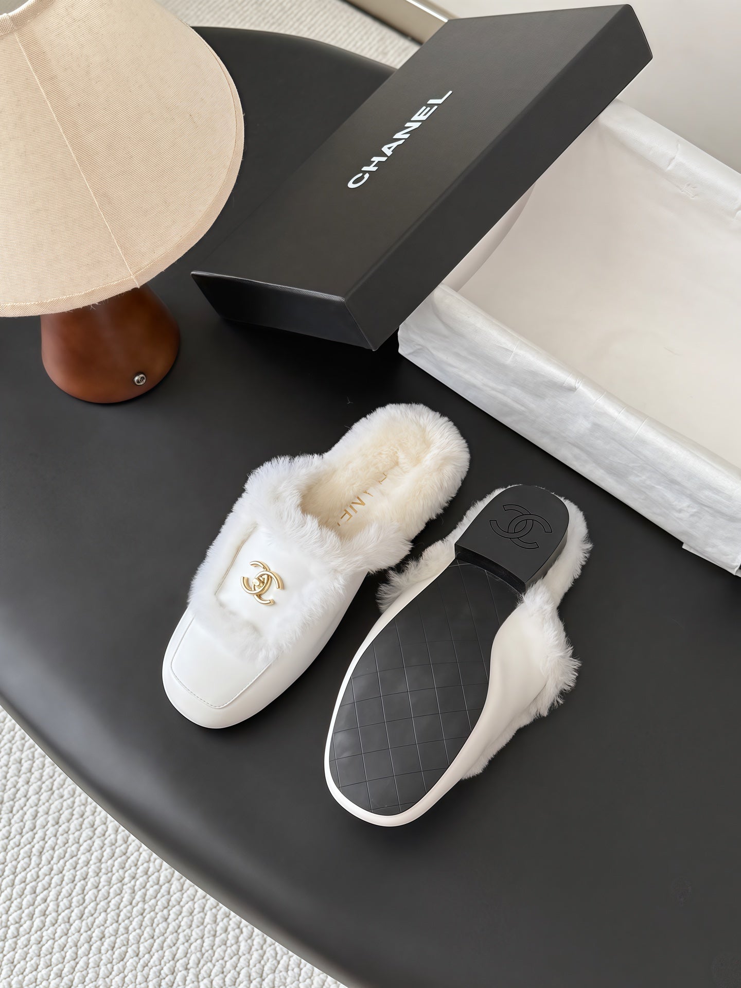 CC 26s Slip-On Mules White Fluffy Shearling Leather 969731
