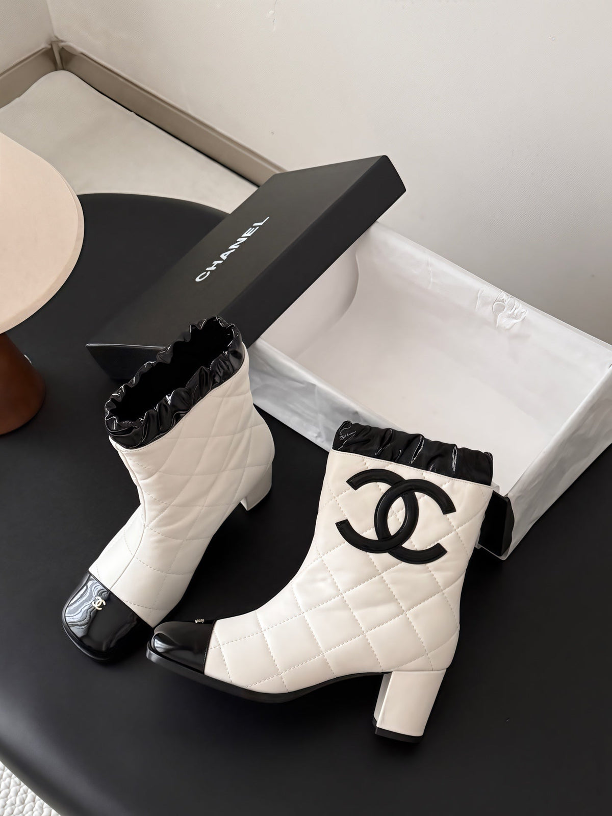 CC 26s Quilted Ankle Boots White Black Leather Patent 127991