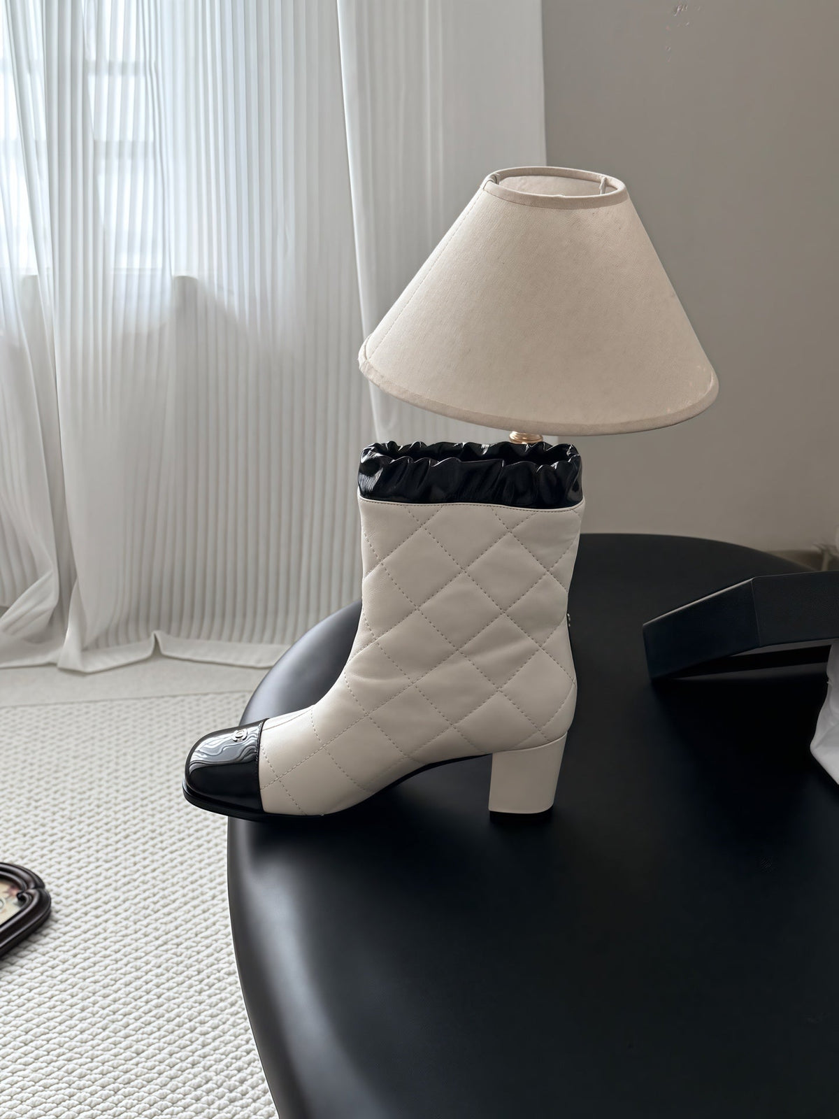 CC 26s Quilted Ankle Boots White Black Leather Patent 127991
