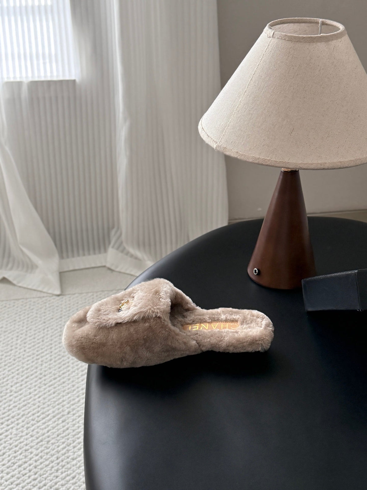 CC 26s Shearling Mules Beige Gold 127707