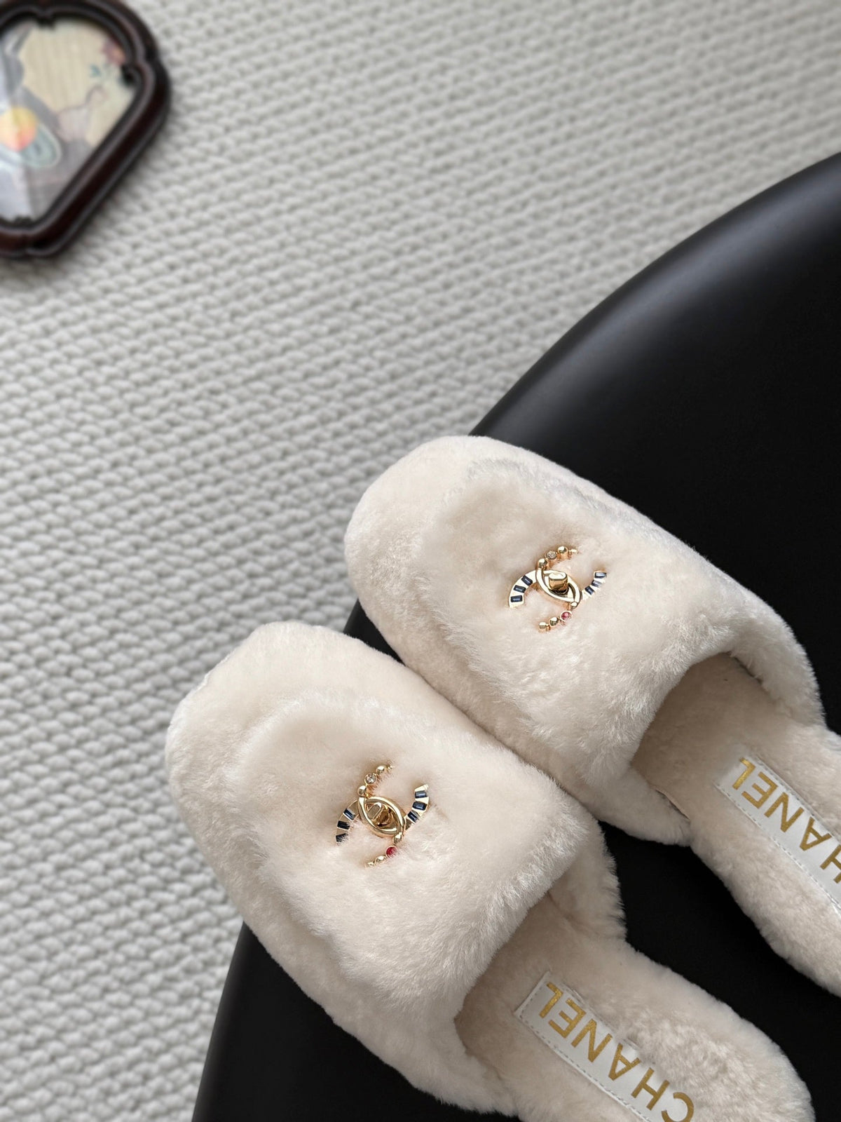 CC 26s Shearling Mules White Gold 127708