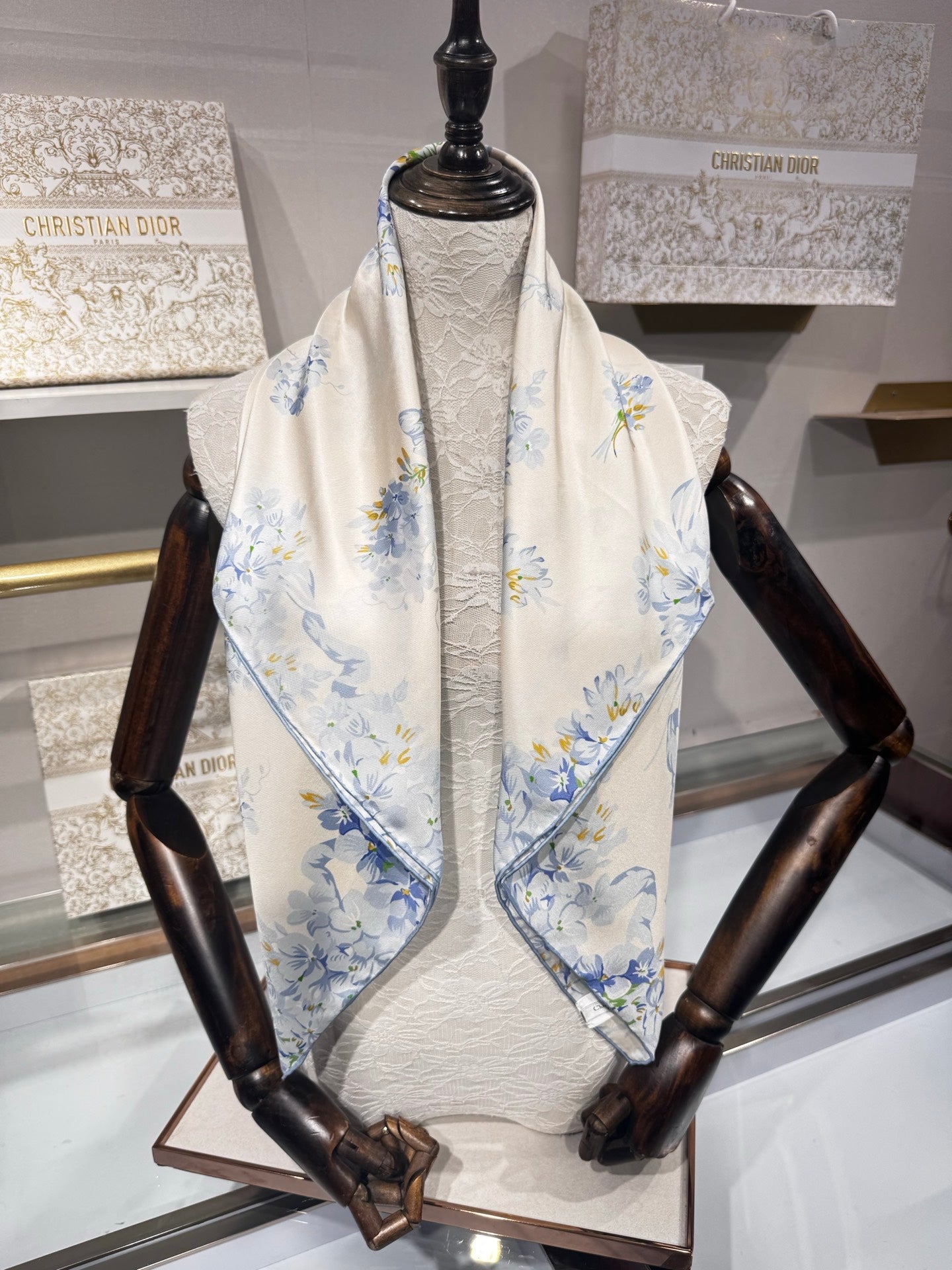 CD Jouy Scarf 90x90cm White Blue Silk Twill 209850