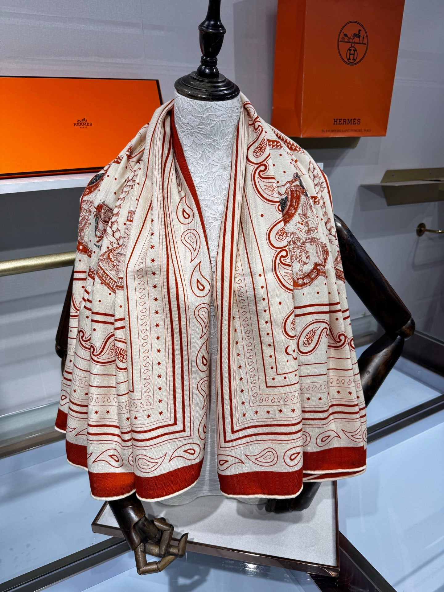 Hermès Grand Apparat Bandana Shawl 140x140cm Cream Brown Cashmere Silk 212696