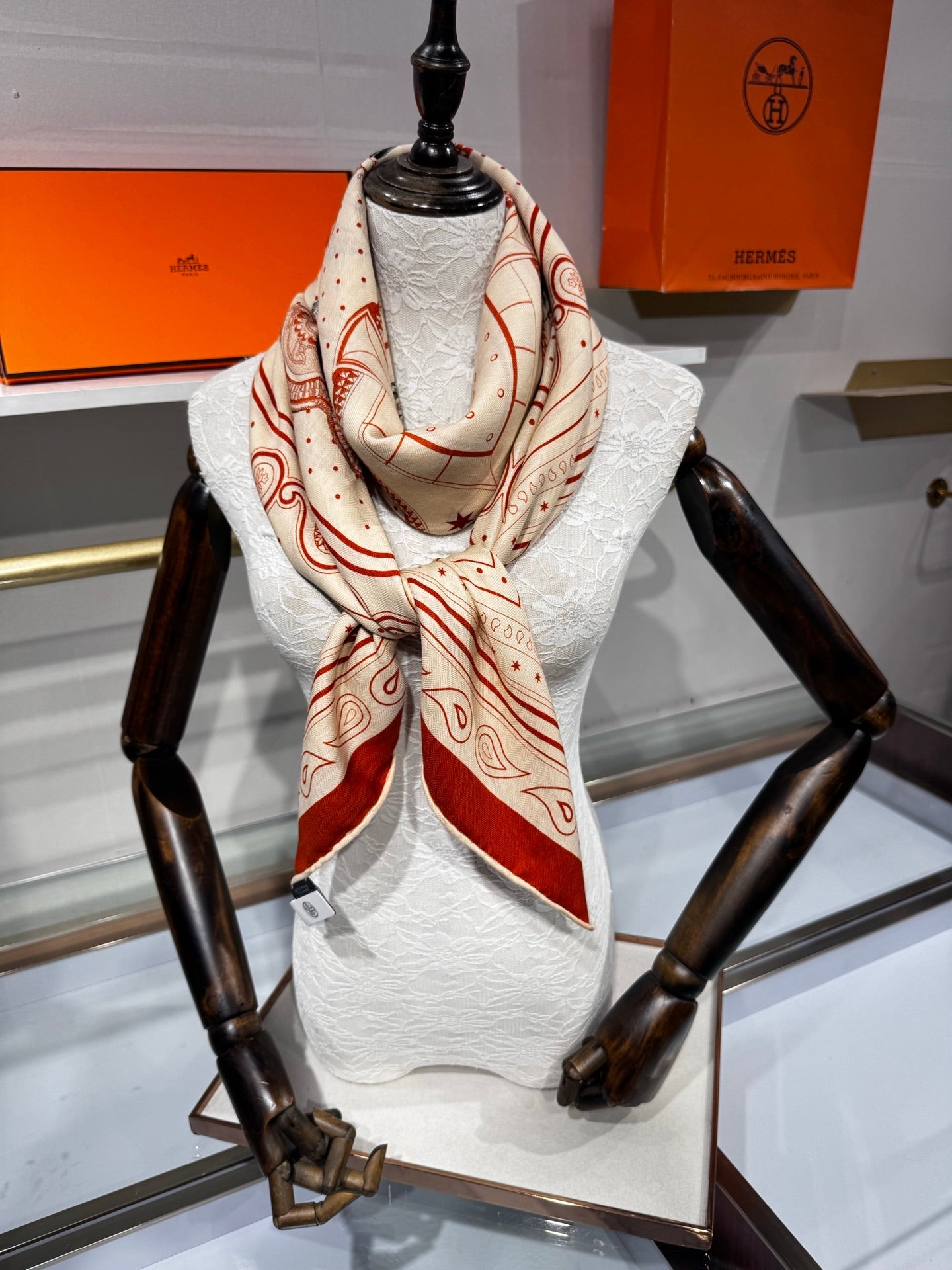 Hermès Grand Apparat Bandana Shawl 140x140cm Cream Brown Cashmere Silk 212696