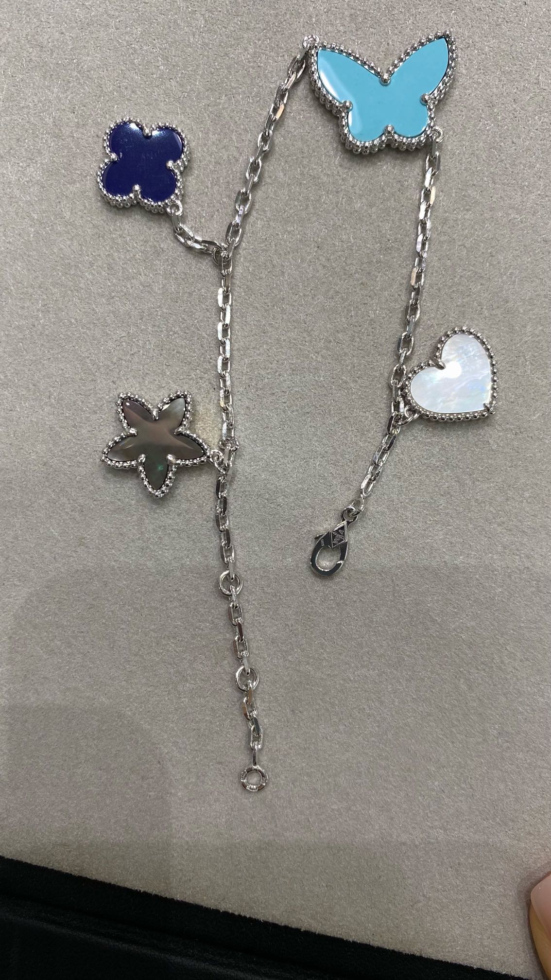 VCA Lucky Limited Four-Flower Sliver Bracelet