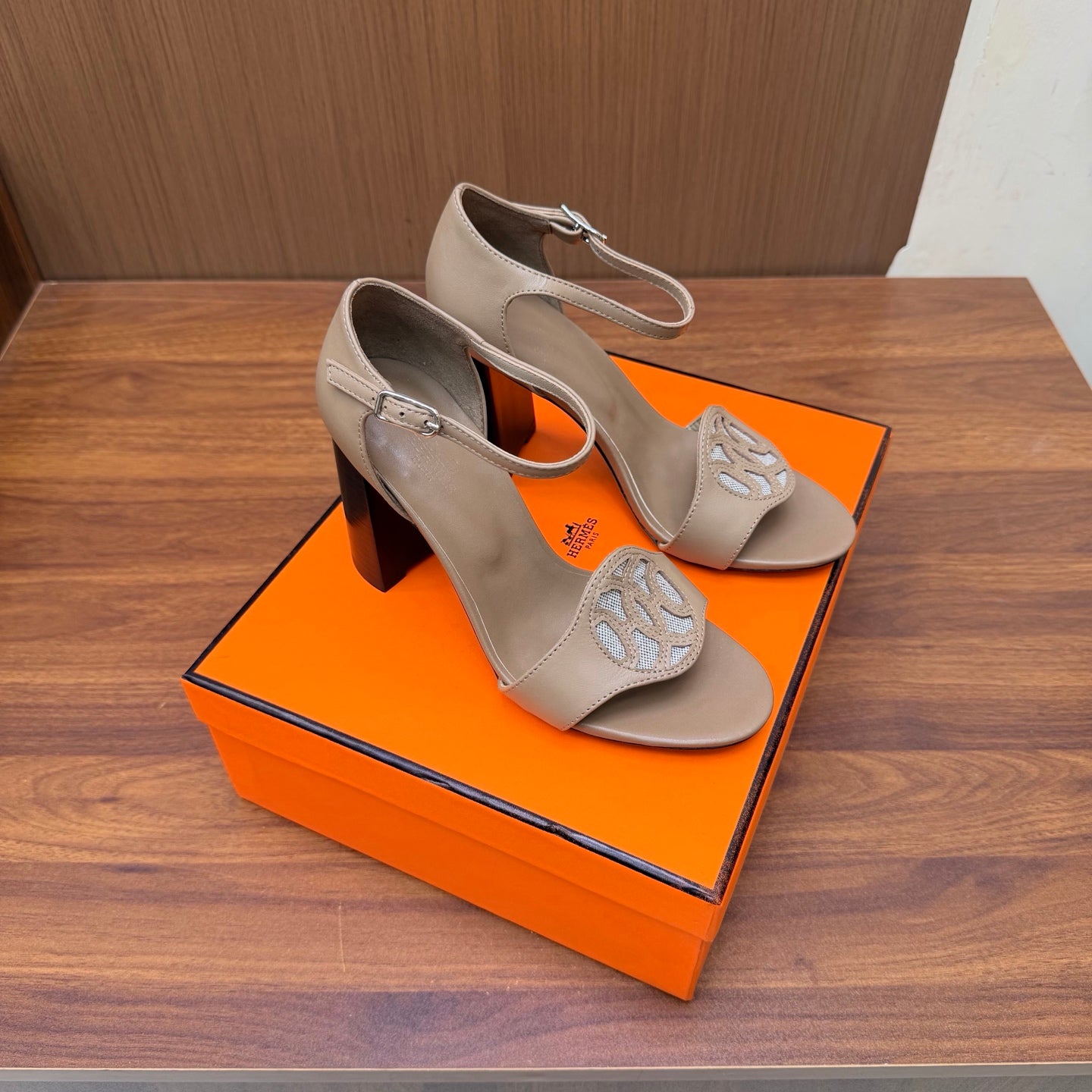 HM 26s Marquise Sandal 85mm In Taupe Calfskin