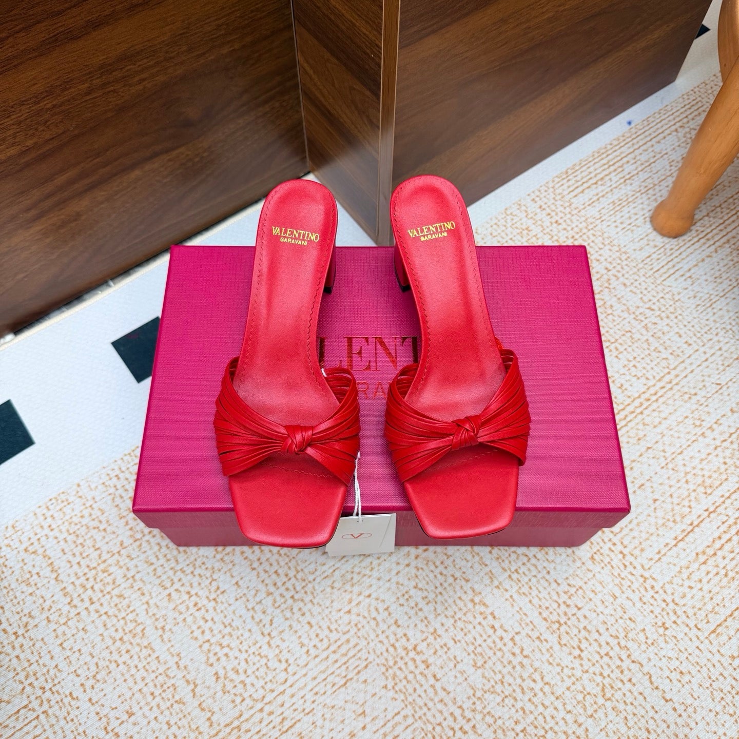 VT 26s Annet Mules 6.5cm Red Woven Leather 974328