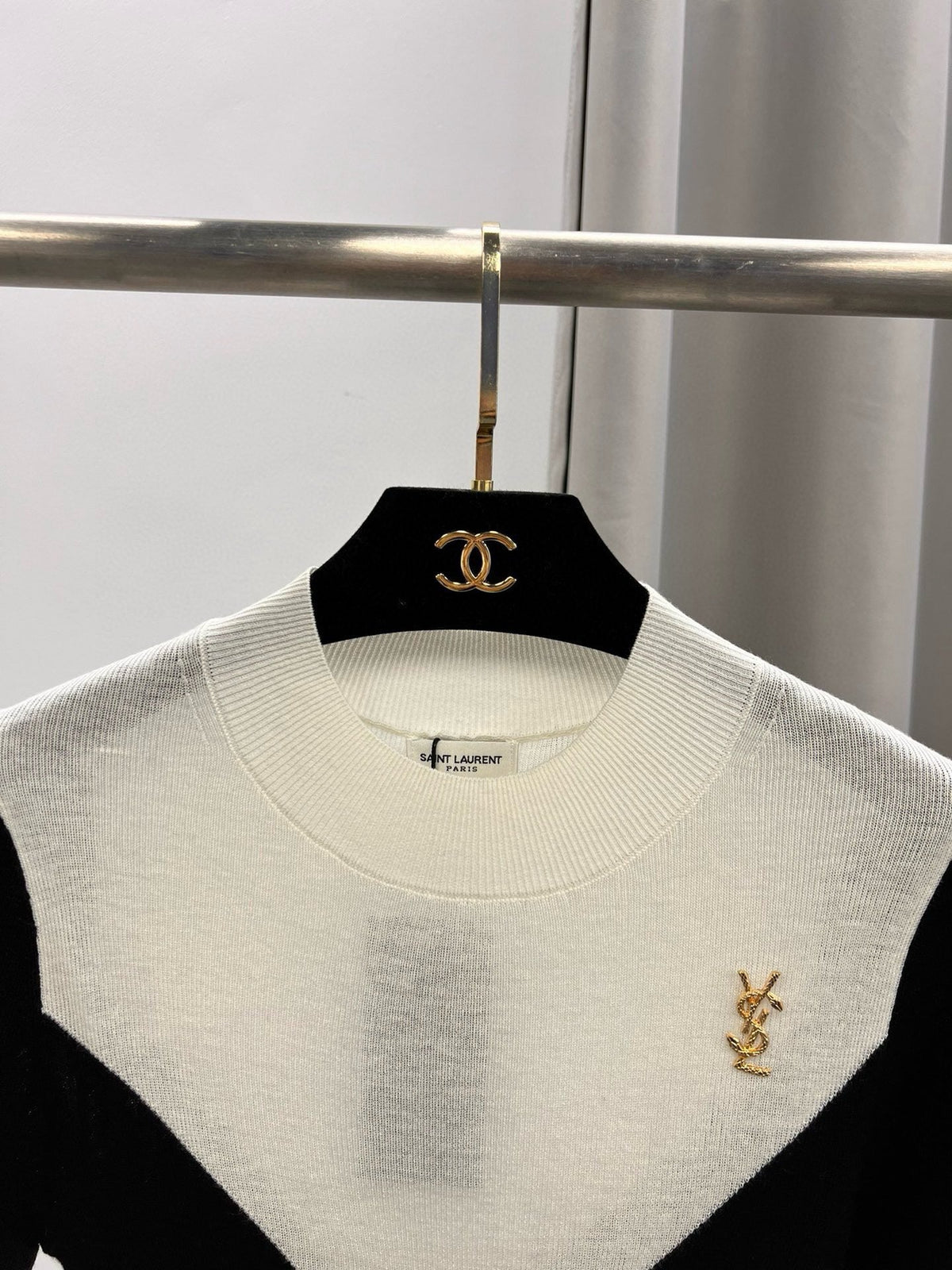 YSL Brooch V-Shape Colorblock Knit Sweater Wool 438271