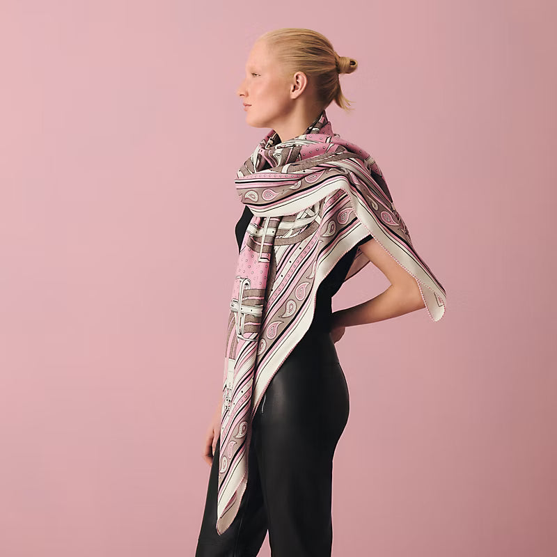 HM 26s Scarf 140 In Cashmere And Silk 498163