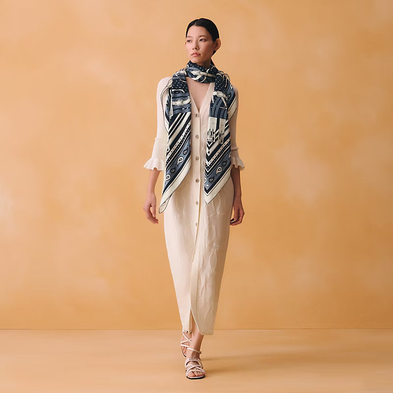 HM 26s Scarf 140 In Cashmere And Silk 498164