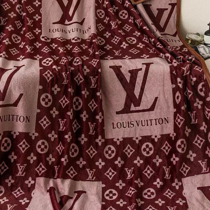 BLANKET IN AUBURN RED MONOGRAM LAMB FUR 423067