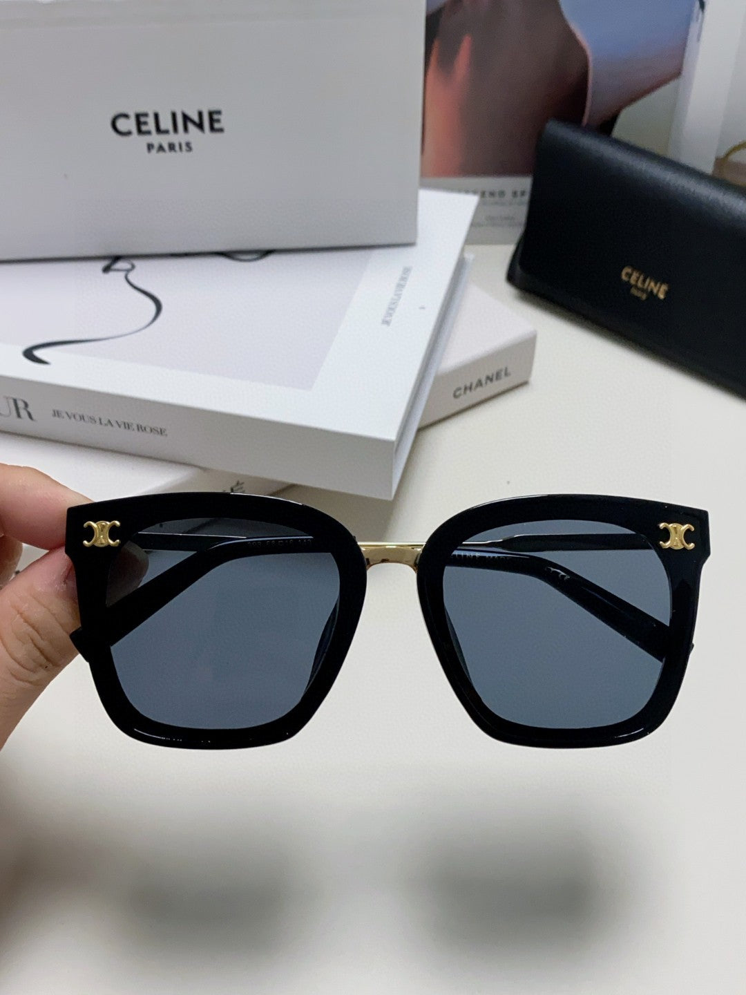 TRIOMPHE SUNGLASSES 548591 IN BLACK ACETATE