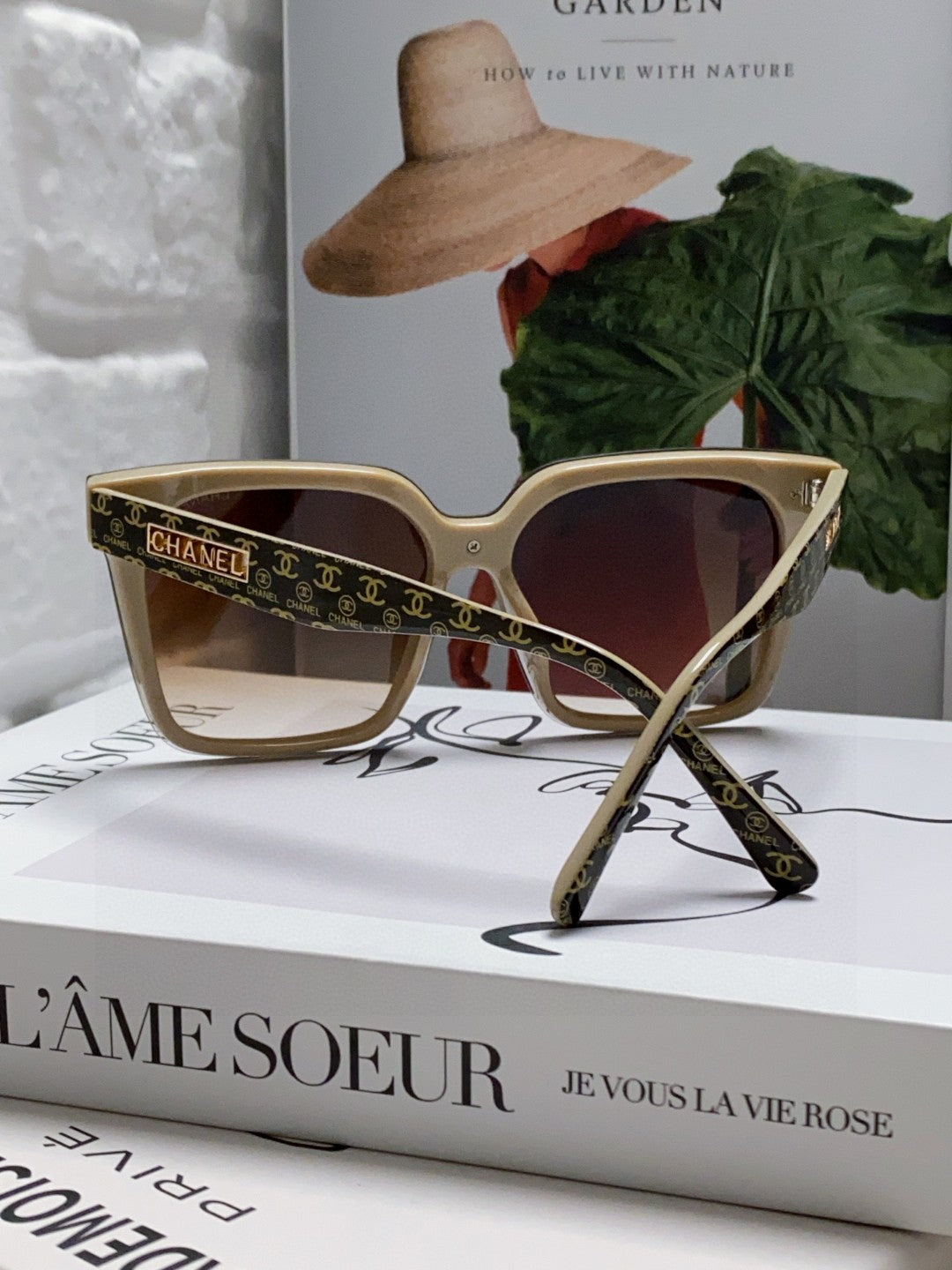 CC Sunglasses 429521