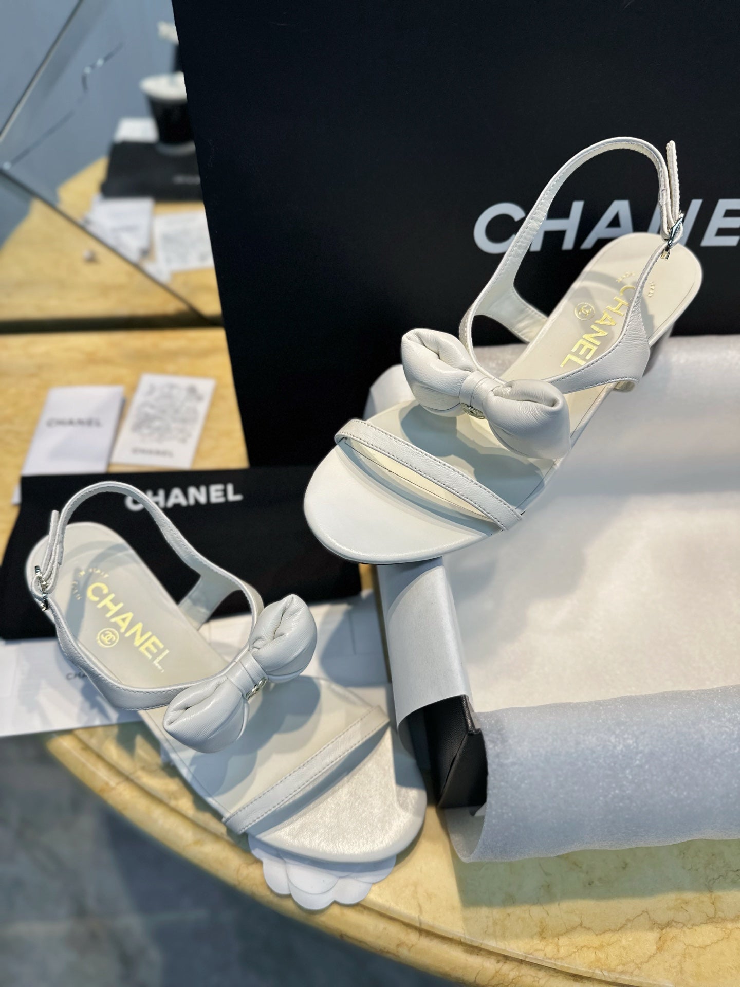 CC 26s Bow Block Heel Sandals White Leather 964832