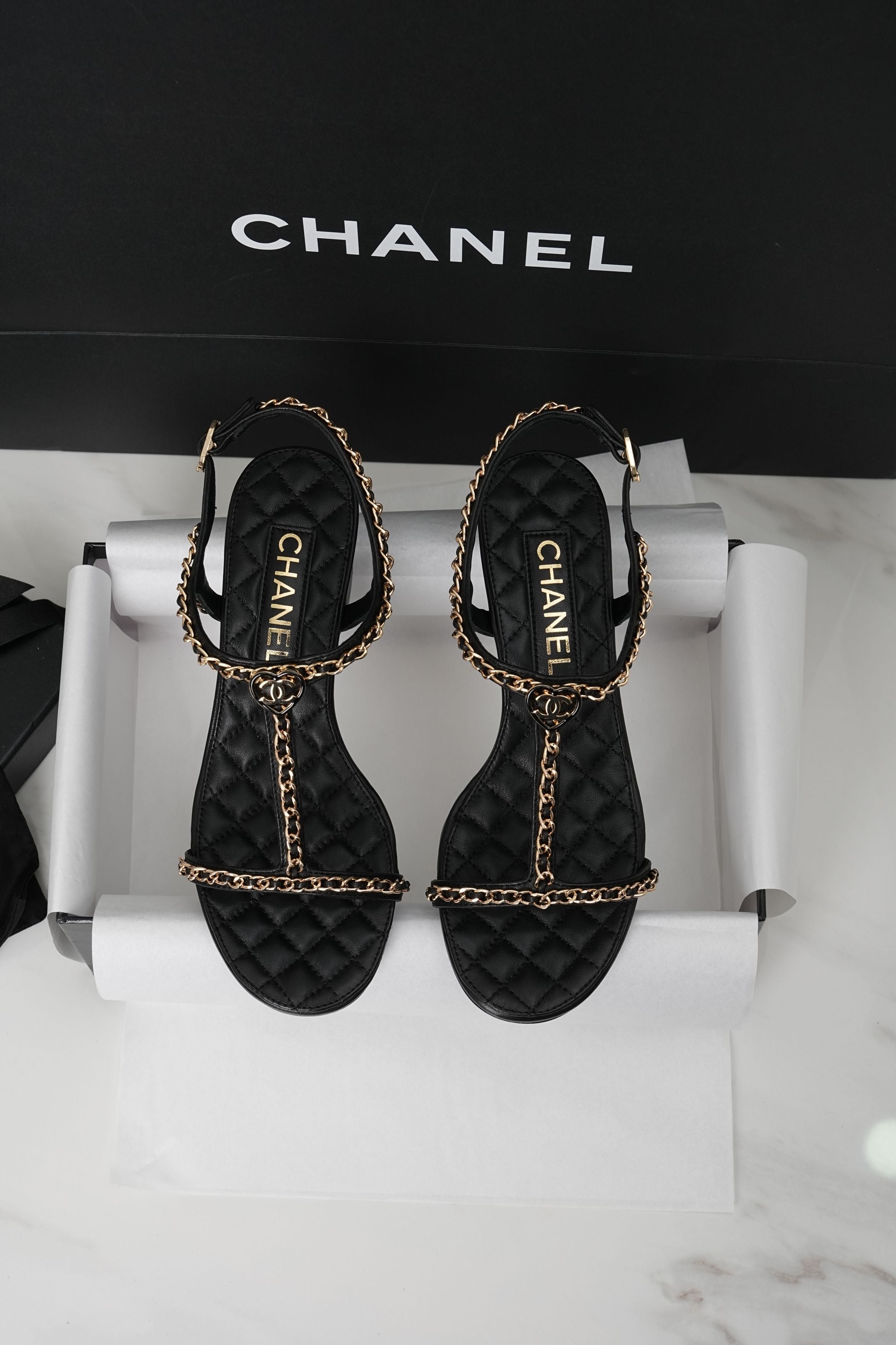 CC 26s Heart CC T-Strap Sandals Black Quilted Leather 964932