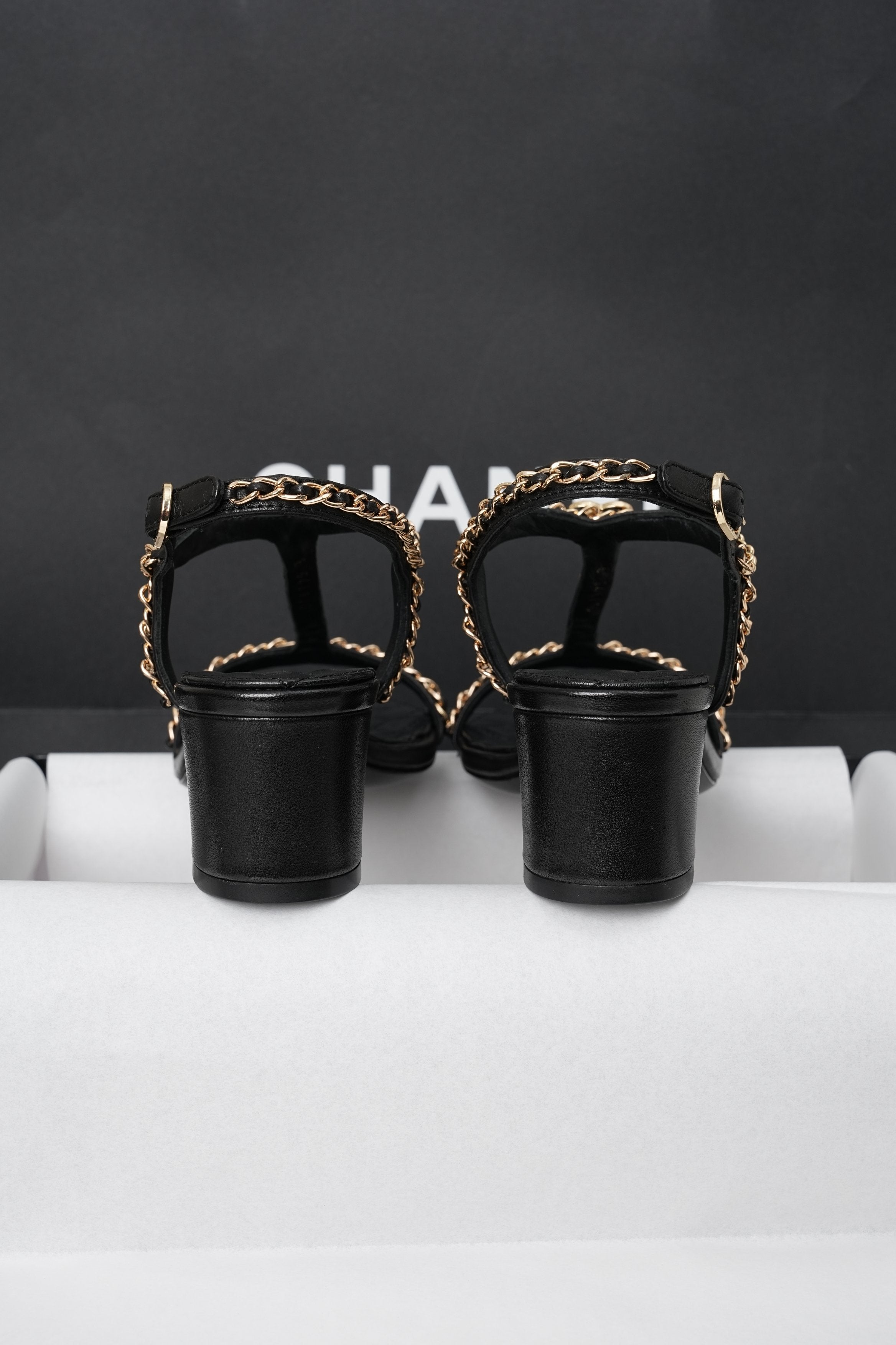 CC 26s Heart CC T-Strap Sandals Black Quilted Leather 964932