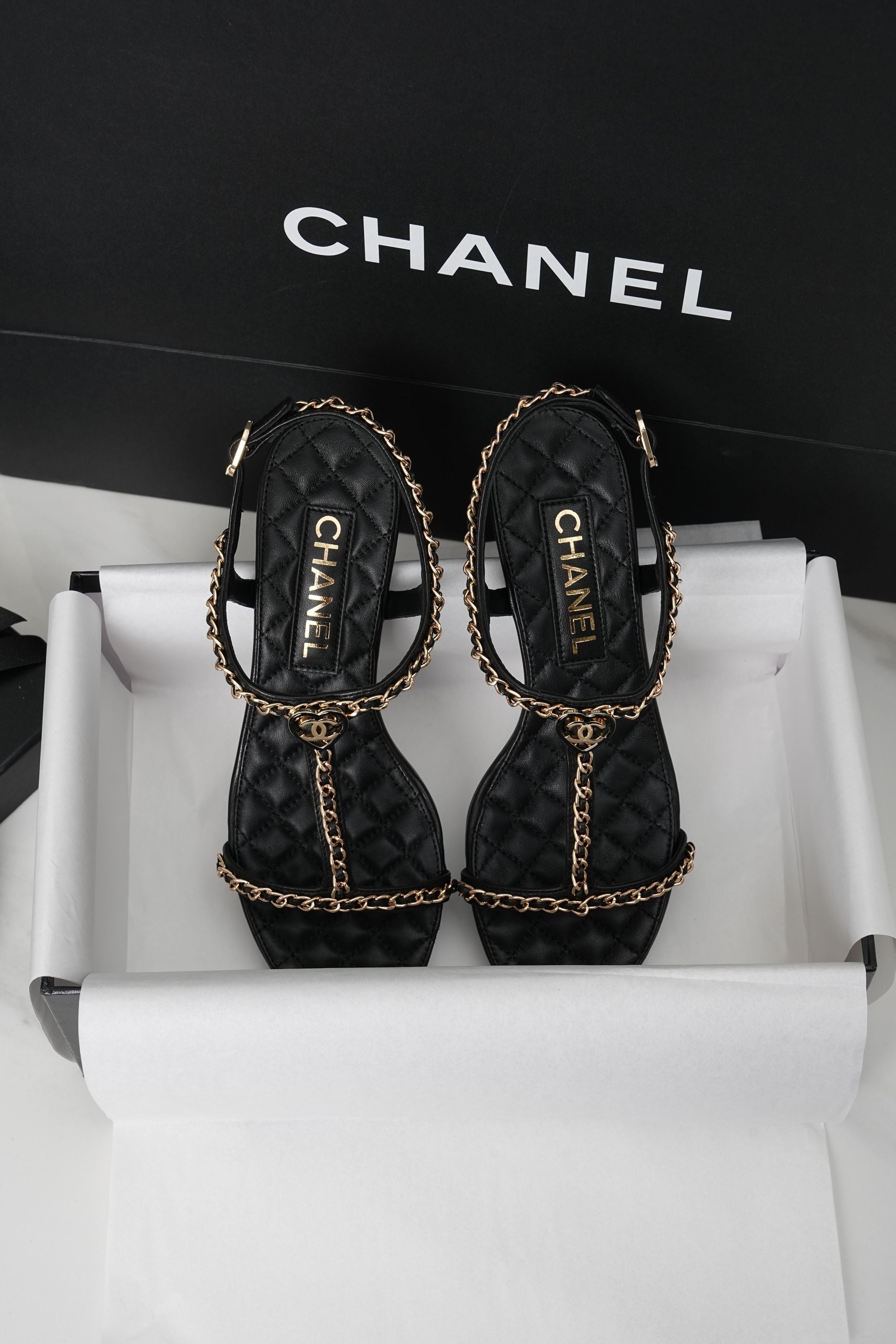 CC 26s Heart CC T-Strap Sandals Black Quilted Leather 964932