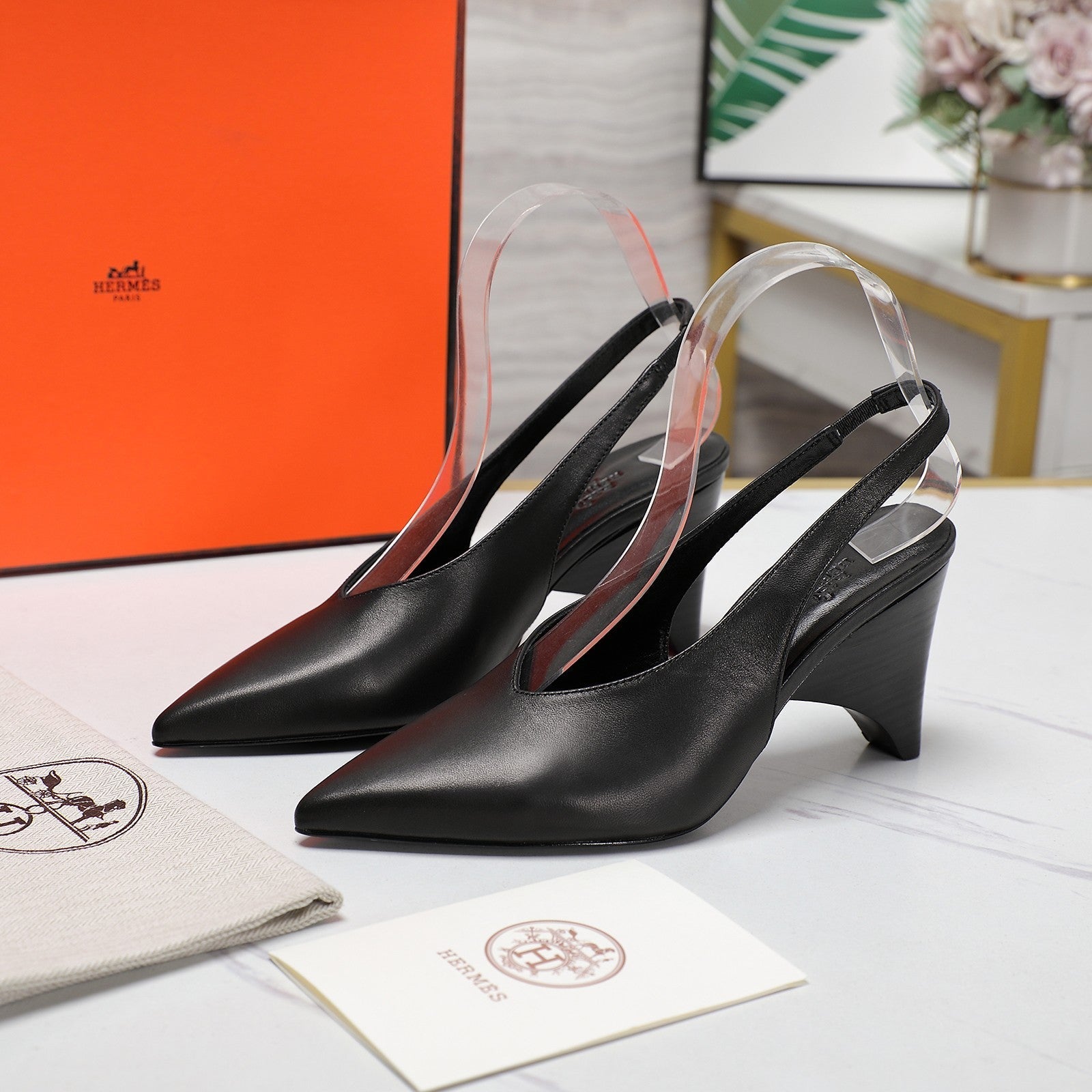 HM  Classic High-Heeled Slingback 70mm Black Sheepskin 547641