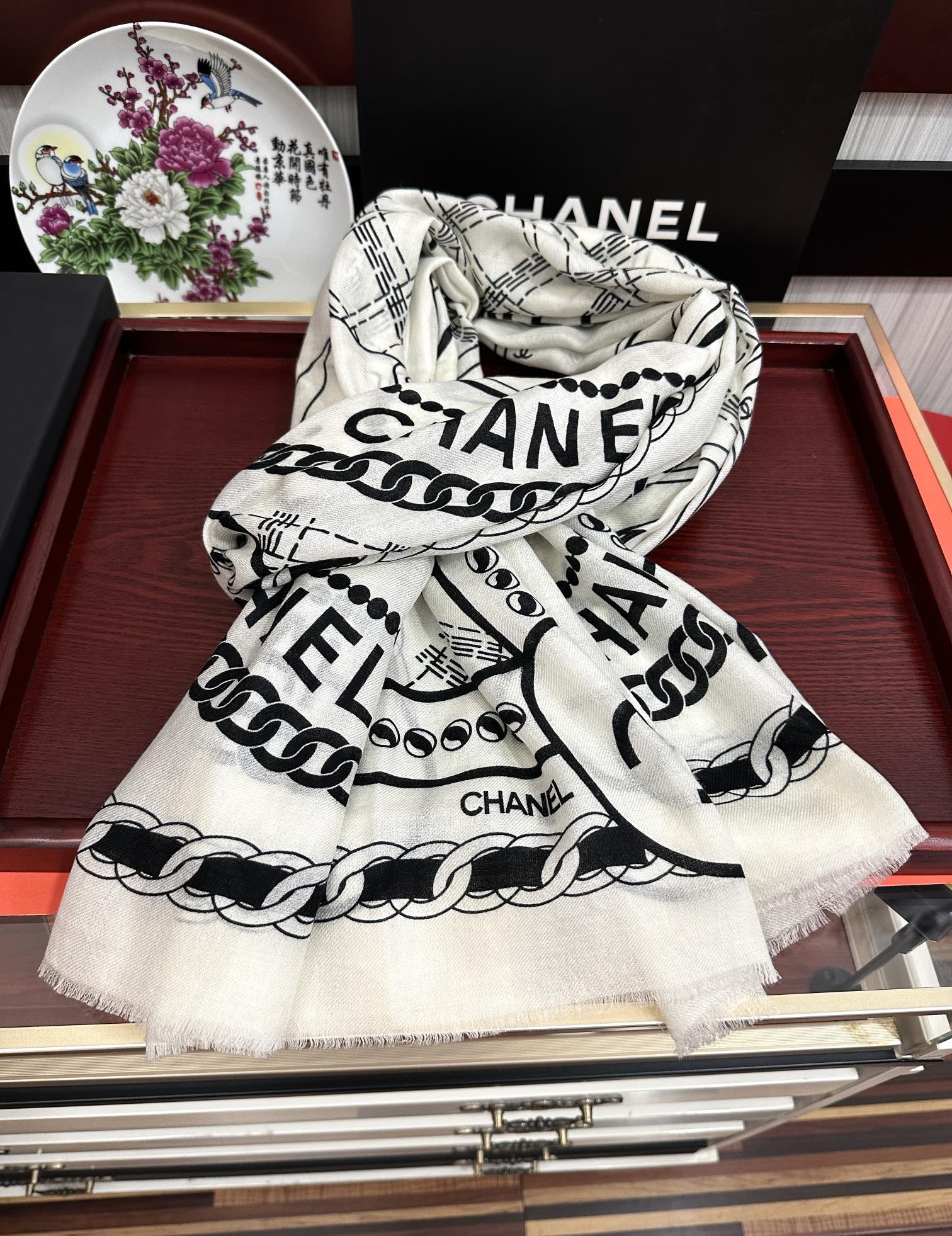 CC Camellia Letter Print 200cm White Black Cashmere 153113