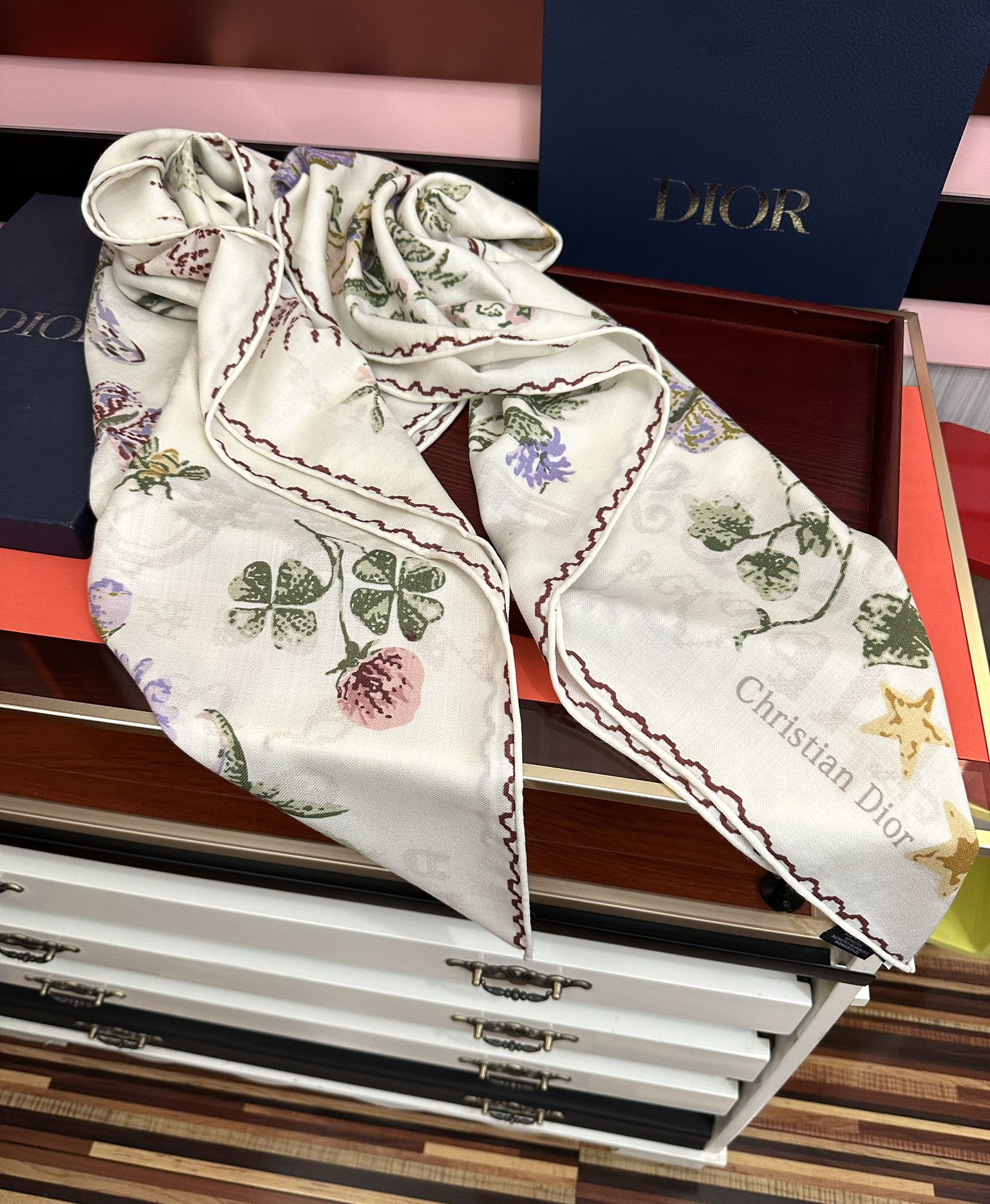 CD Double-Sided Scarf 140cm Ivory Multicolor Cashmere Silk 153132