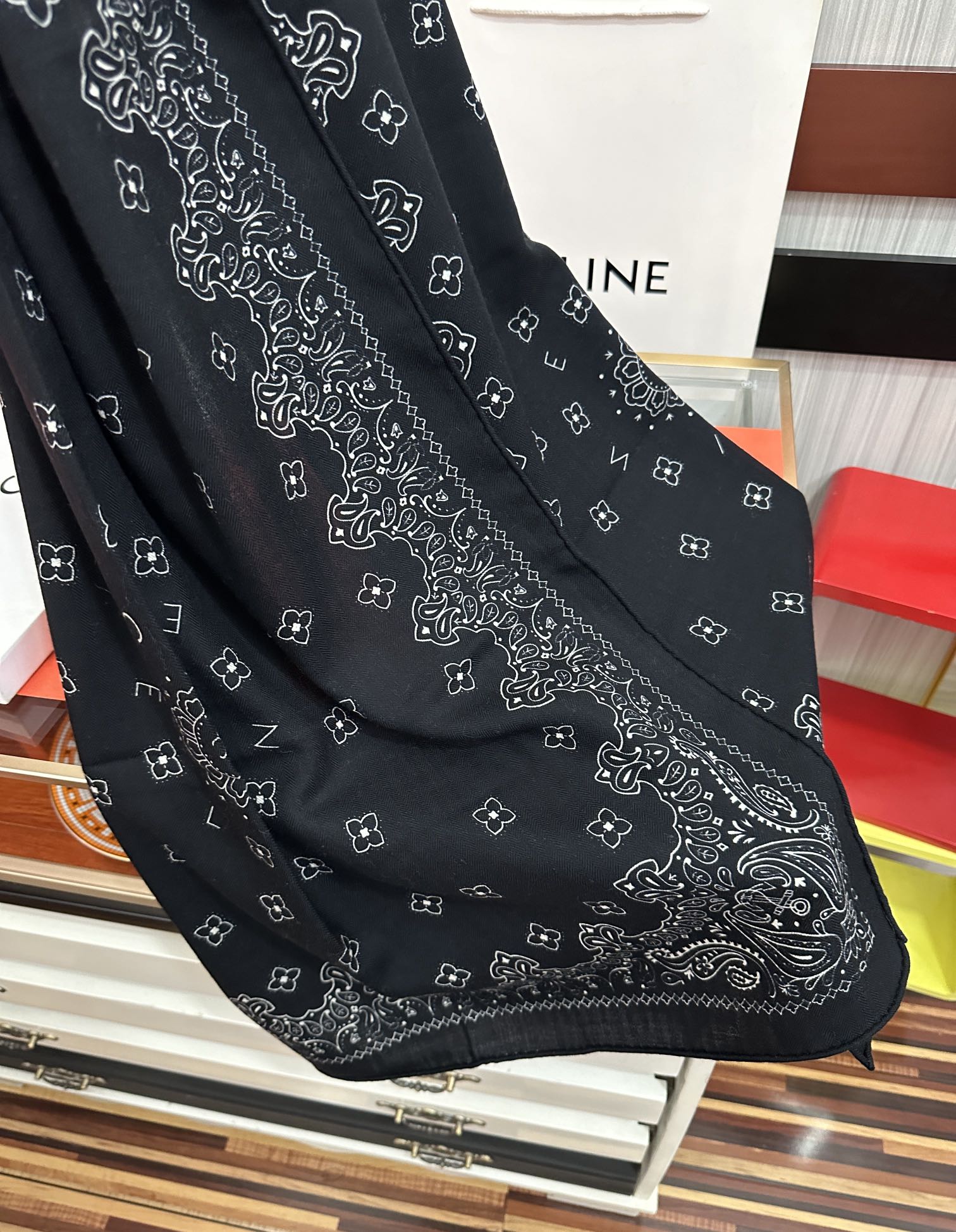 Celine Scarf 65x185cm Black Cashmere 286305