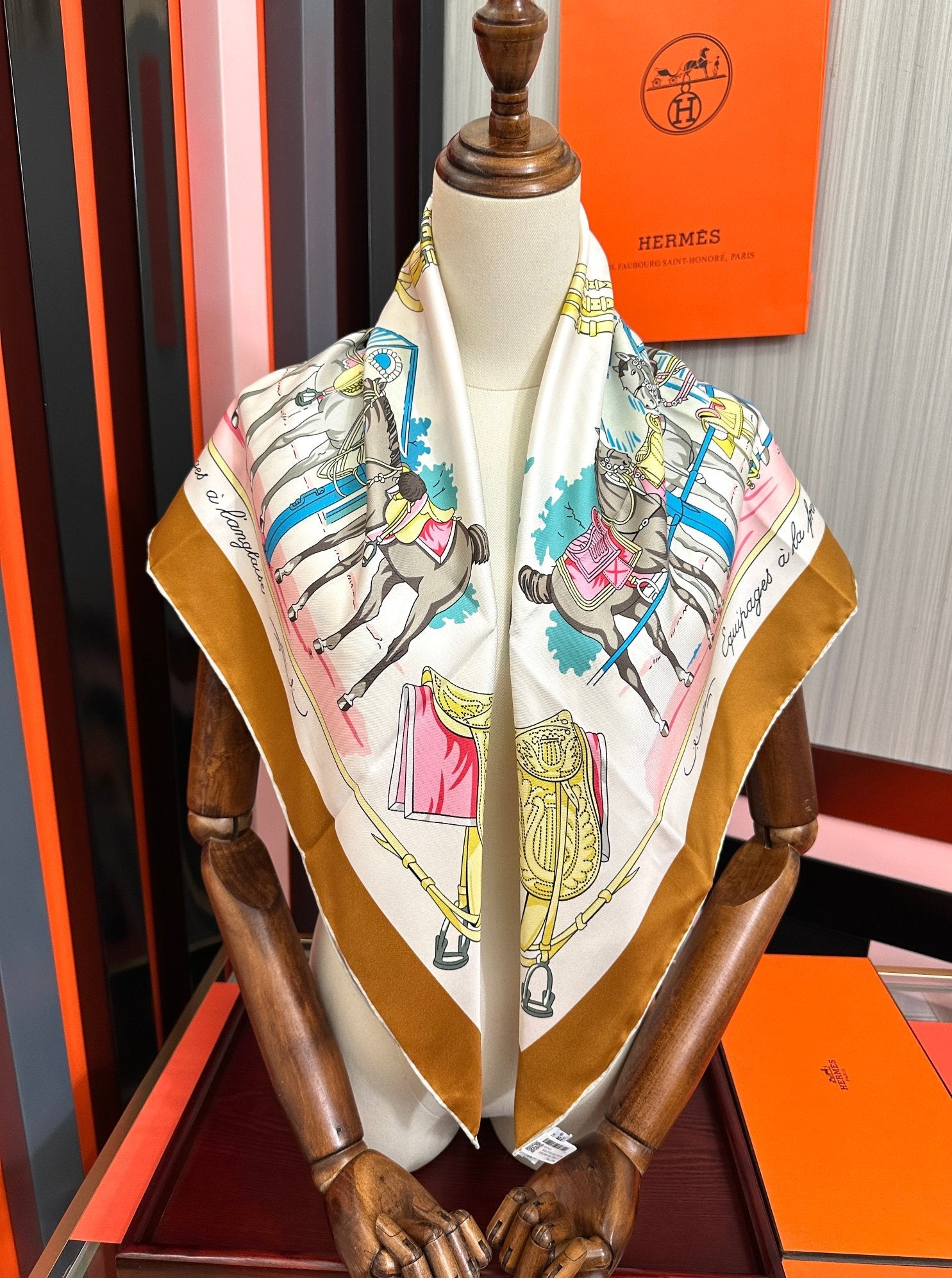 HM Scarf 90x90 Colorful Twill Silk 443163