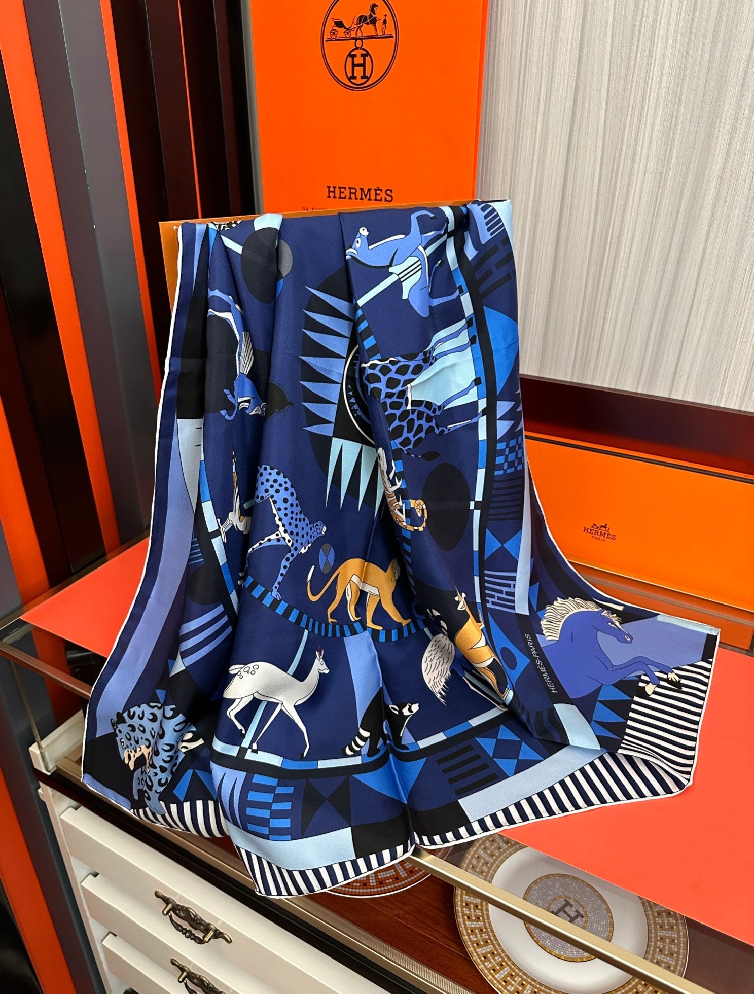 HM Scarf 90x90 Colorful Twill Silk 445032