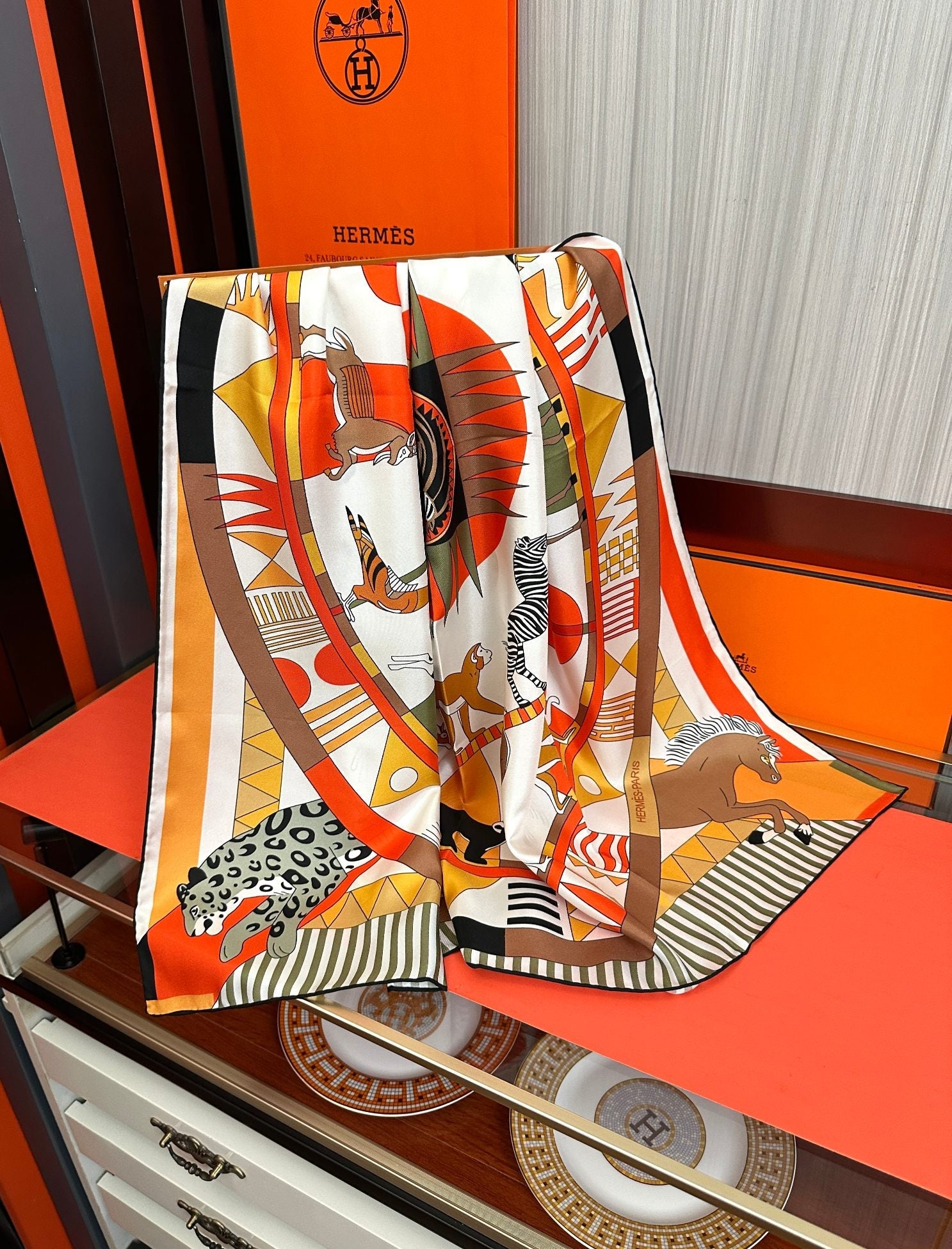 HM Scarf 90x90 Colorful Twill Silk 445033