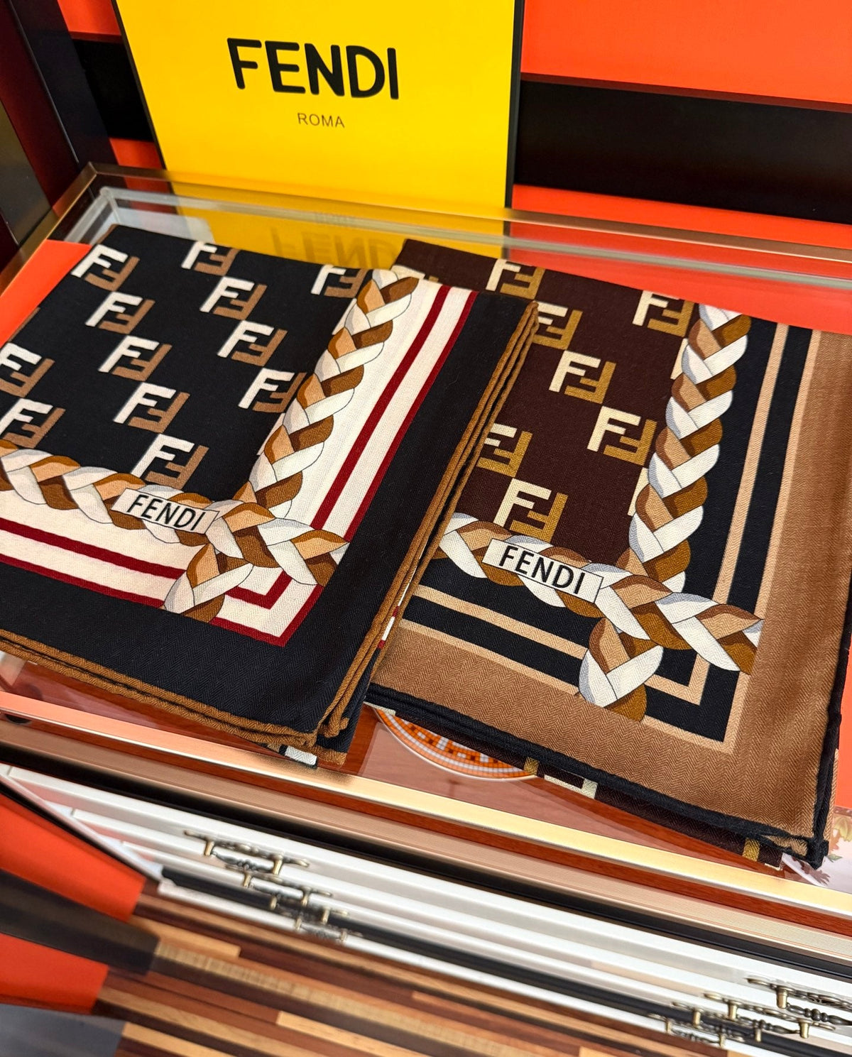 Fendi Scarf 140x140 Colorful Twill Silk Cashmere 571899