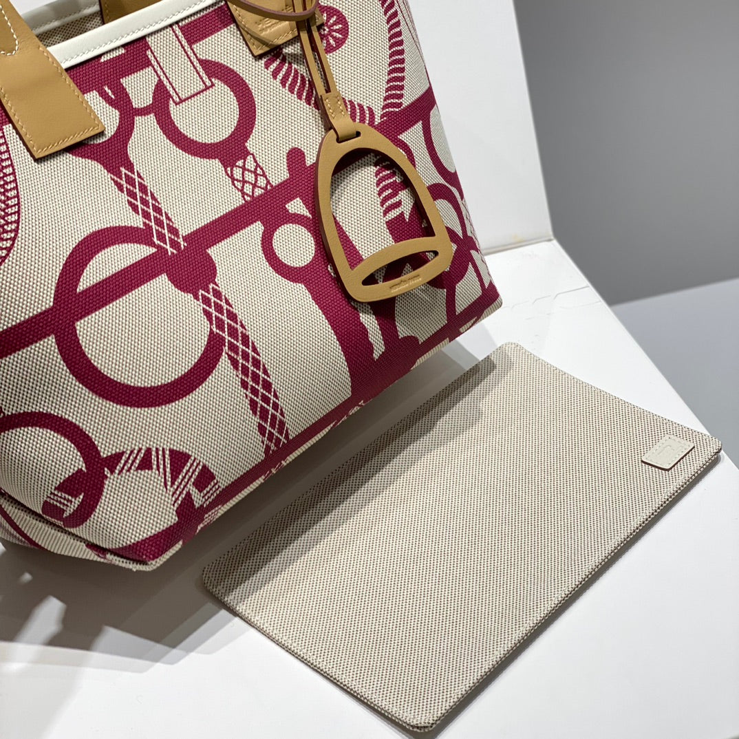 STEEPLE 28 BAG IN OFF-WHITE MIX PERSIAN PLUM RED CANVAS AND BROWN SWIFT LEATHER