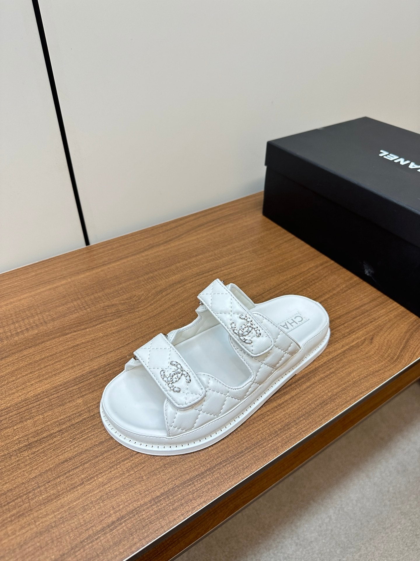 CC 26s Dad Sandal White Sheepskin 965033
