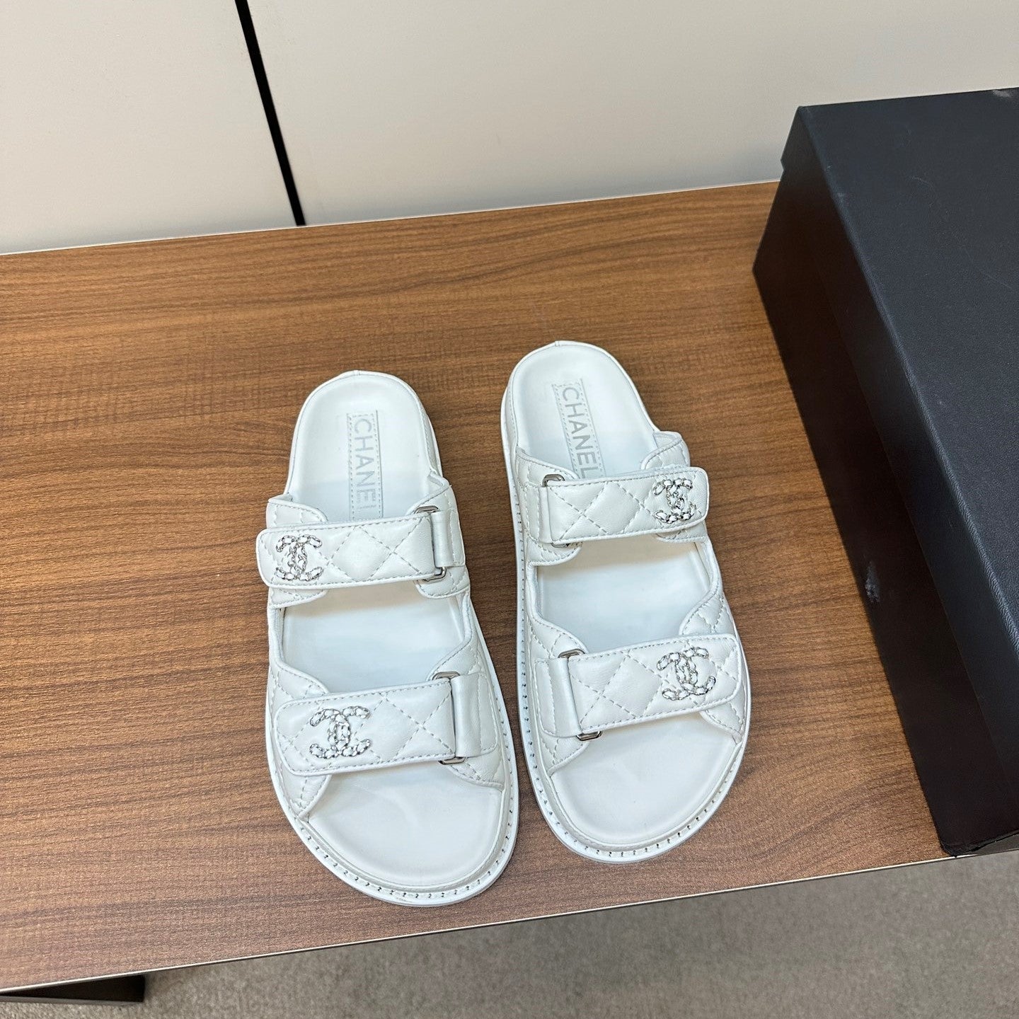 CC 26s Dad Sandal White Sheepskin 965033