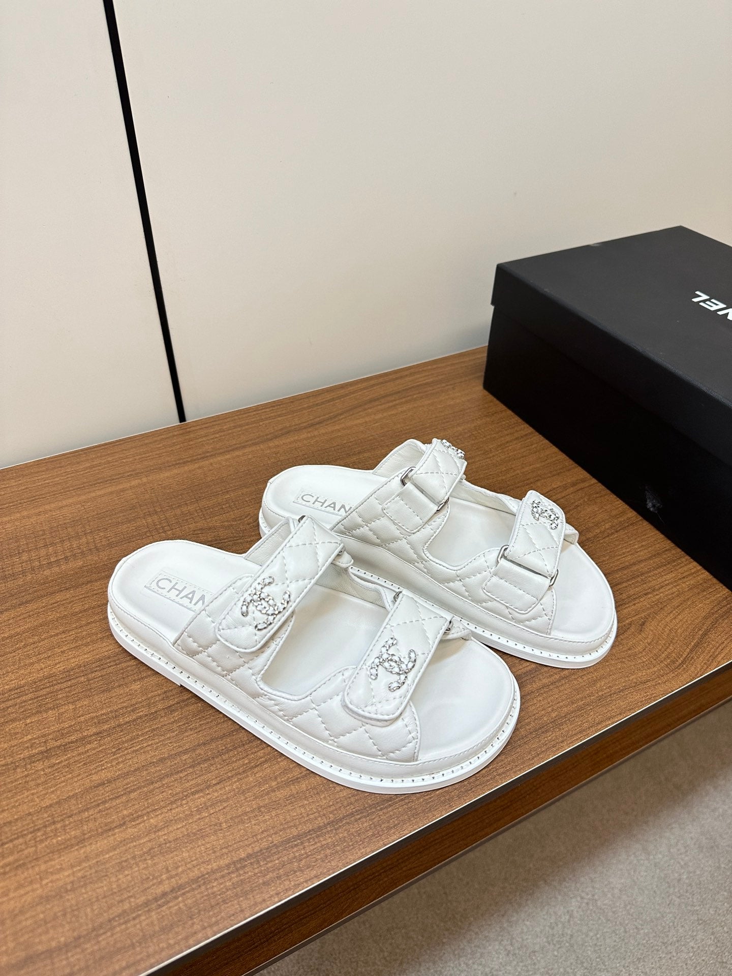 CC 26s Dad Sandal White Sheepskin 965033