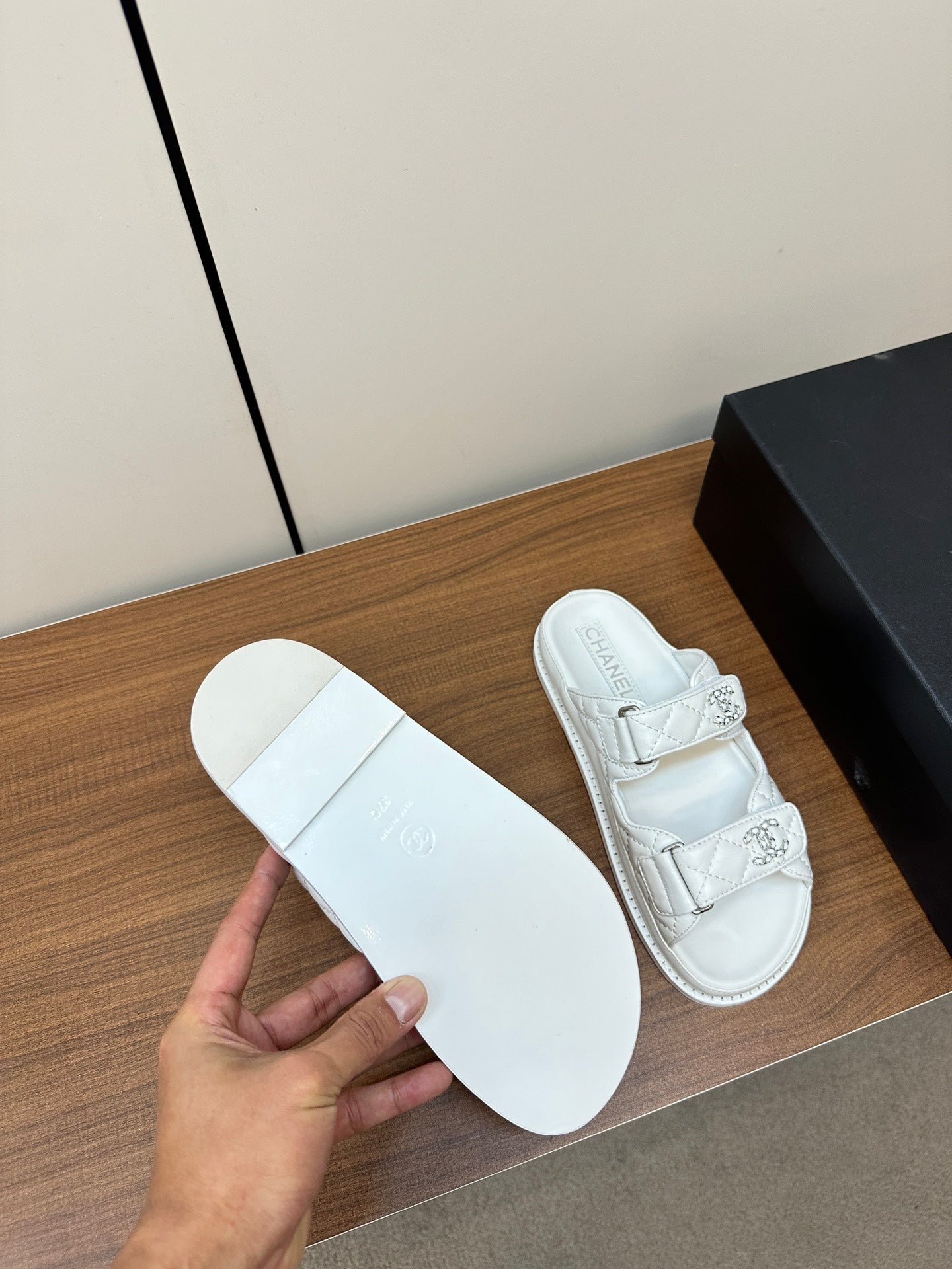 CC 26s Dad Sandal White Sheepskin 965033
