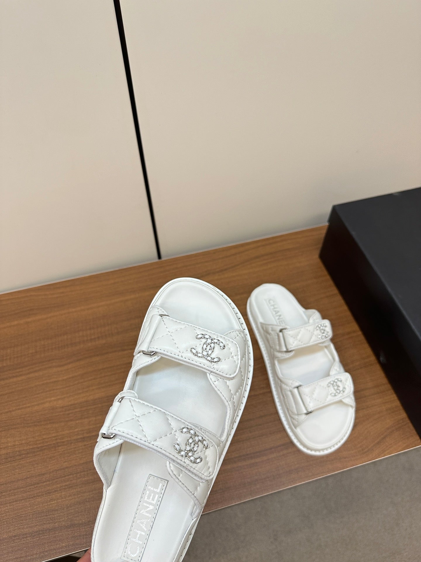 CC 26s Dad Sandal White Sheepskin 965033