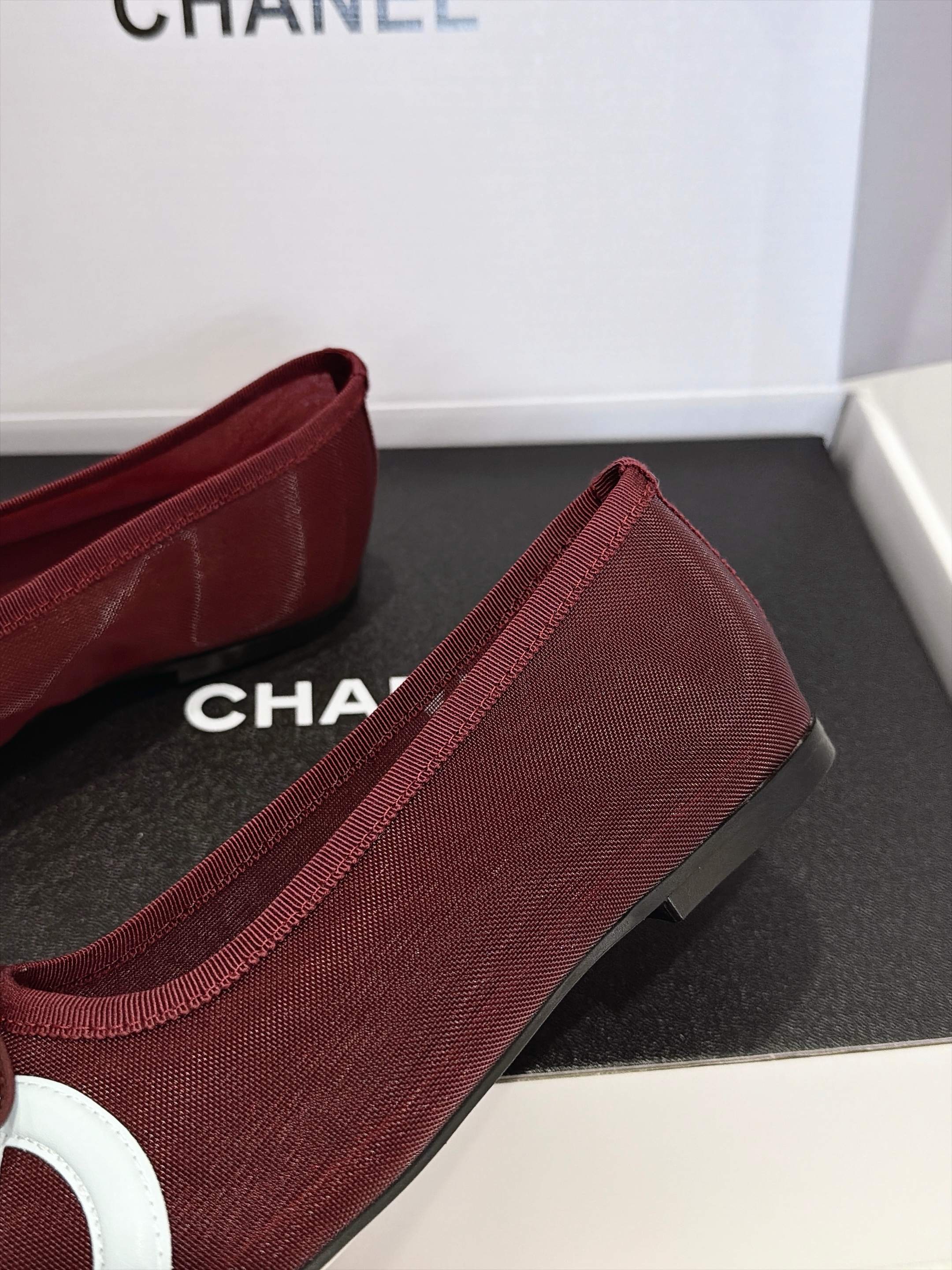 CC 26s Coco Beach Ballet Flats Burgundy Mesh 937753