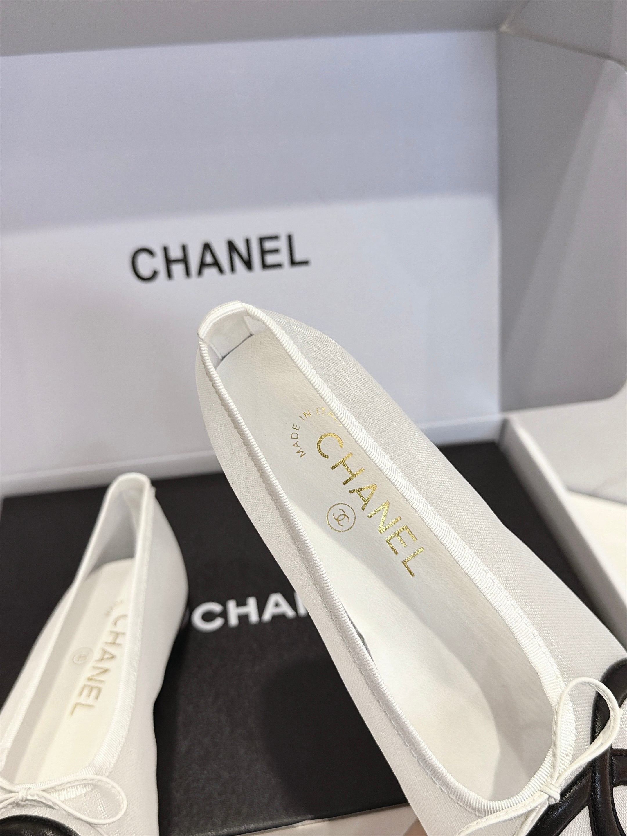 CC 26s Coco Beach Ballet Flats White Mesh 937755