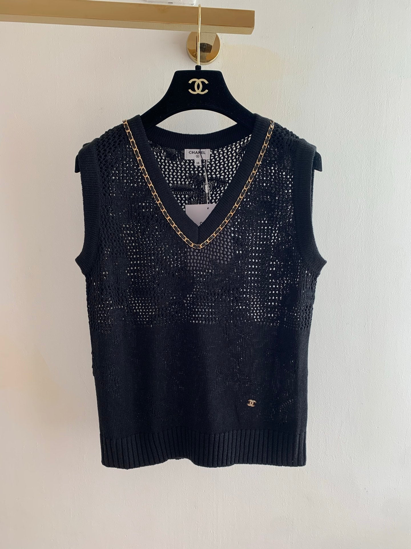 CC V-neck Chain Hollow-out Vest Black Flax 415823