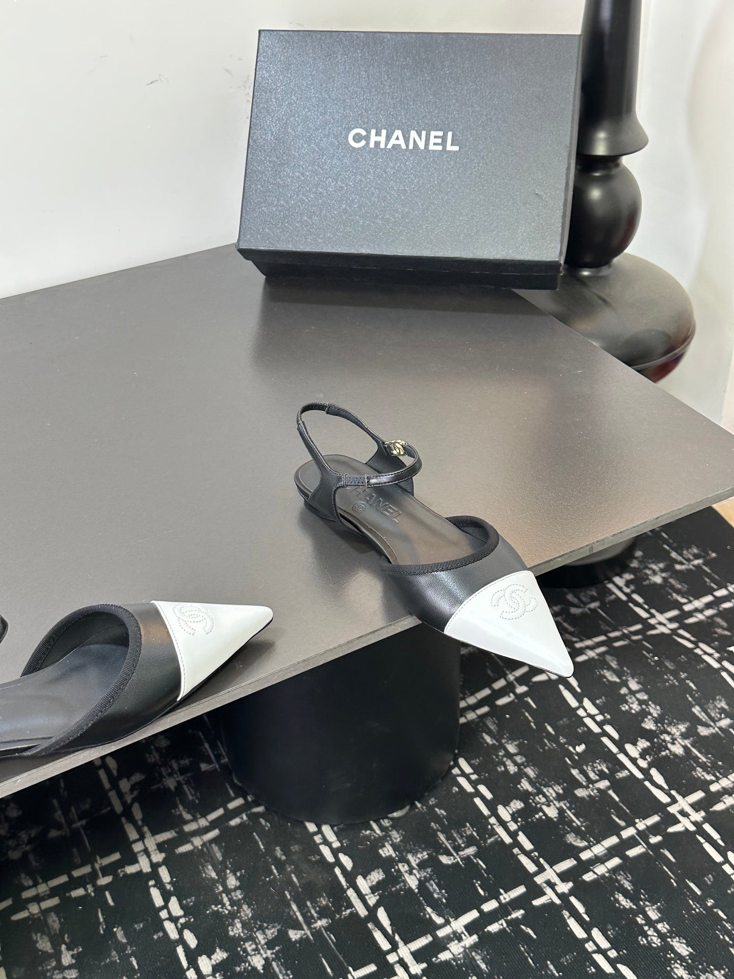 Chanel 26S Flat Slingback In White And Black Pointed-Toe Lambskin