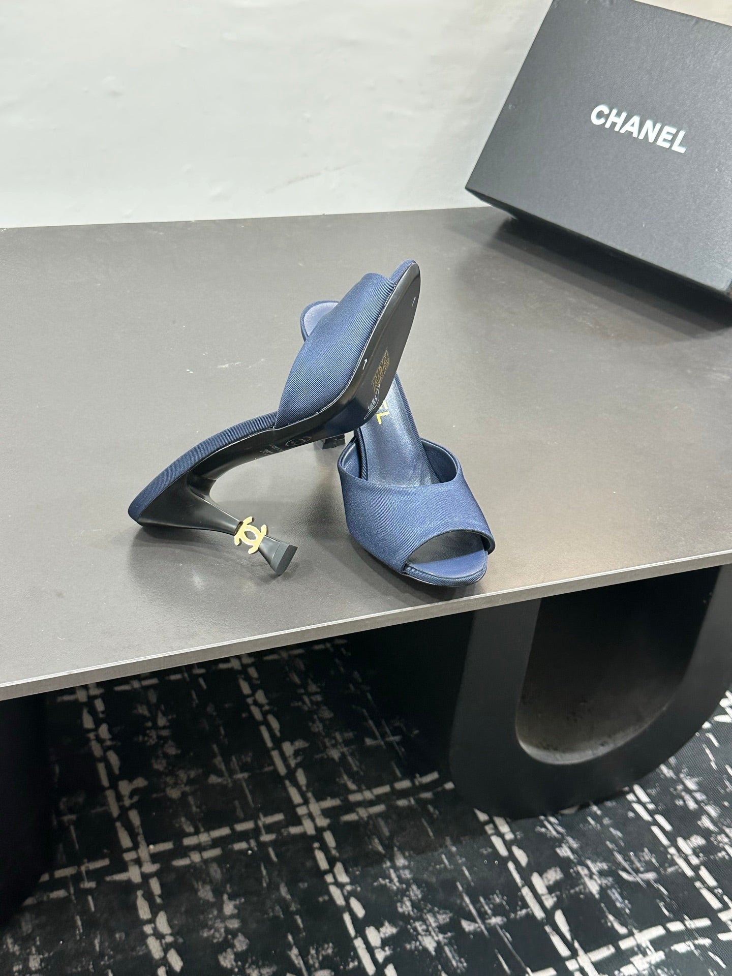 CC 26s Sandal Dark Blue Sheepskin Satin 832567