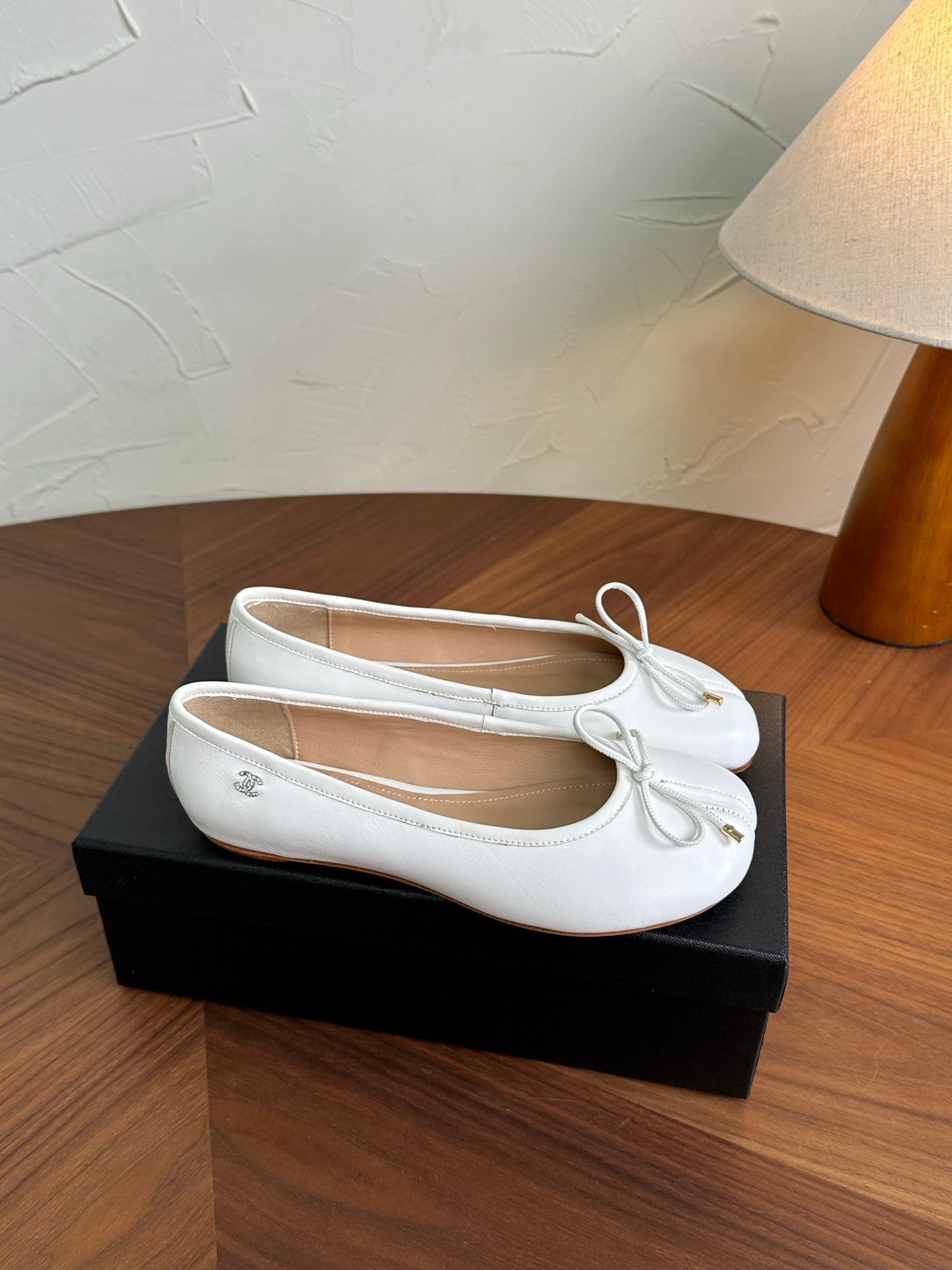 CC 26s Split-Toe Ballet Flat White Lambskin 938194