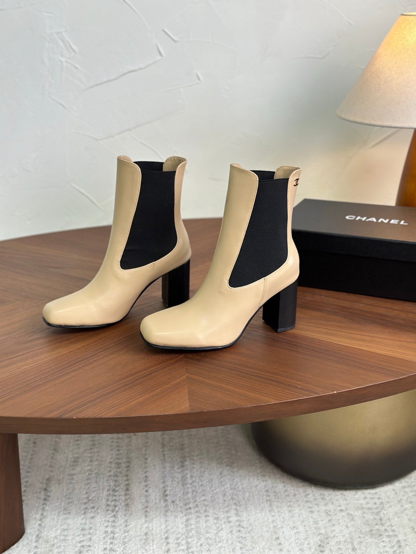 CC 26s Ankle Boot Beige Lambskin 938106