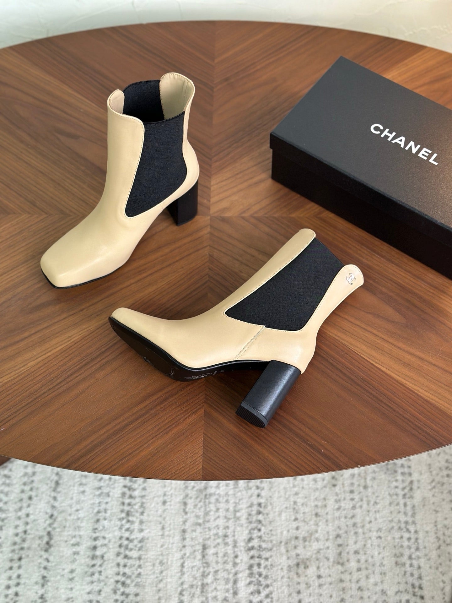 CC 26s Ankle Boot Beige Lambskin 938106