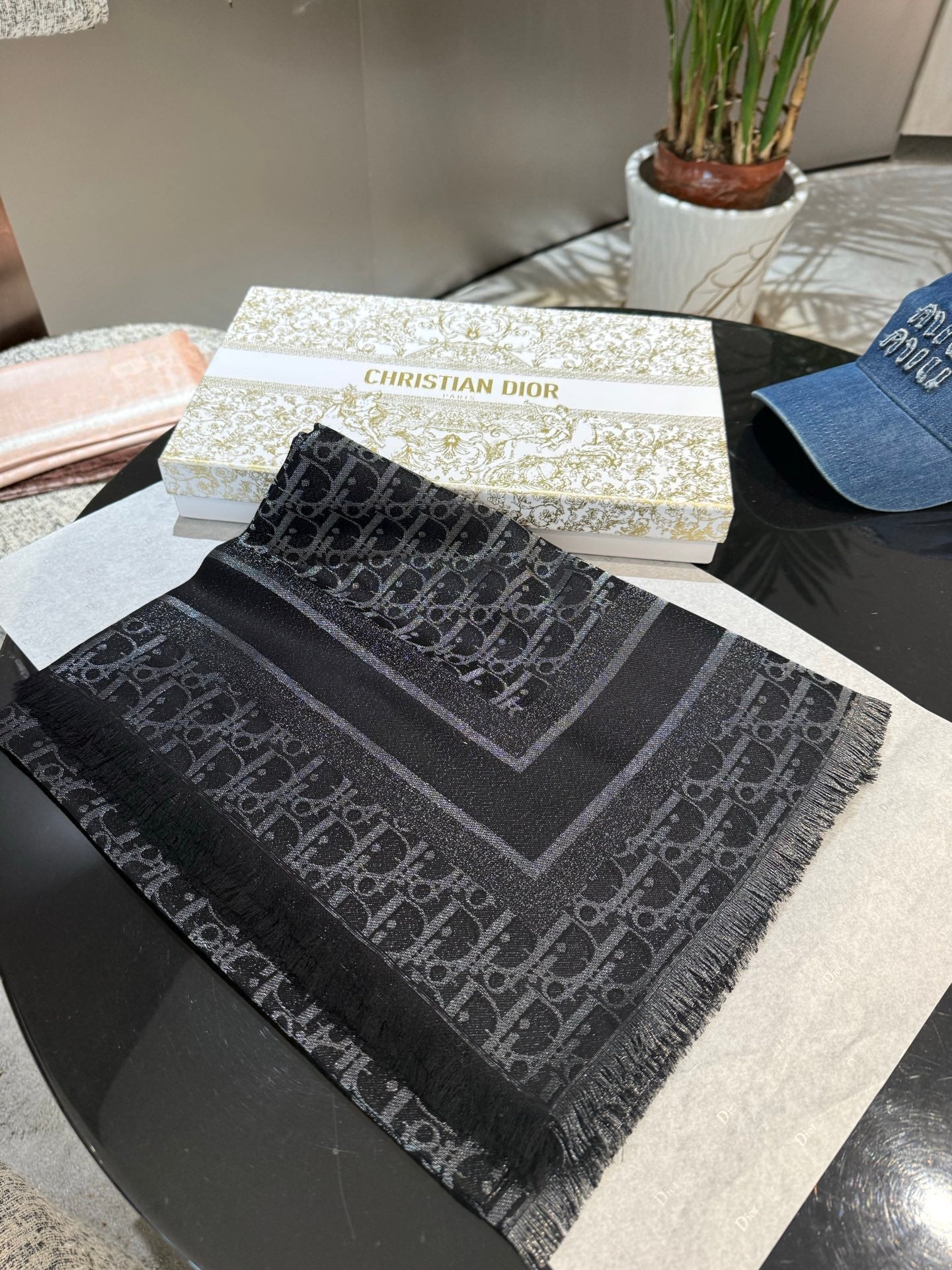 Dior 26s Scarf 140cm In Cashmere Silk 262319