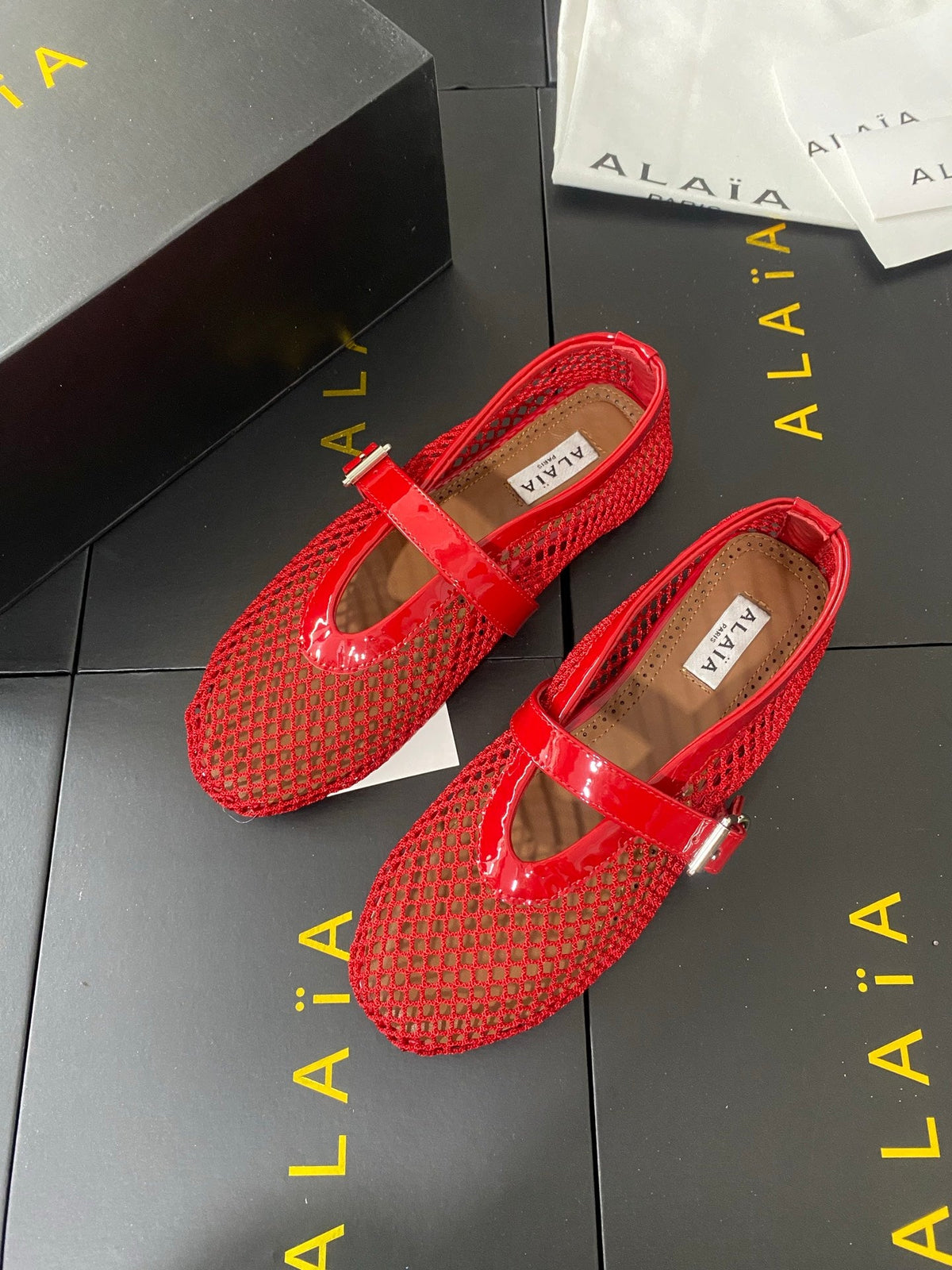 Alaia 26s Mesh Mary Jane Flats 1cm Red Patent Leather SHW 110719